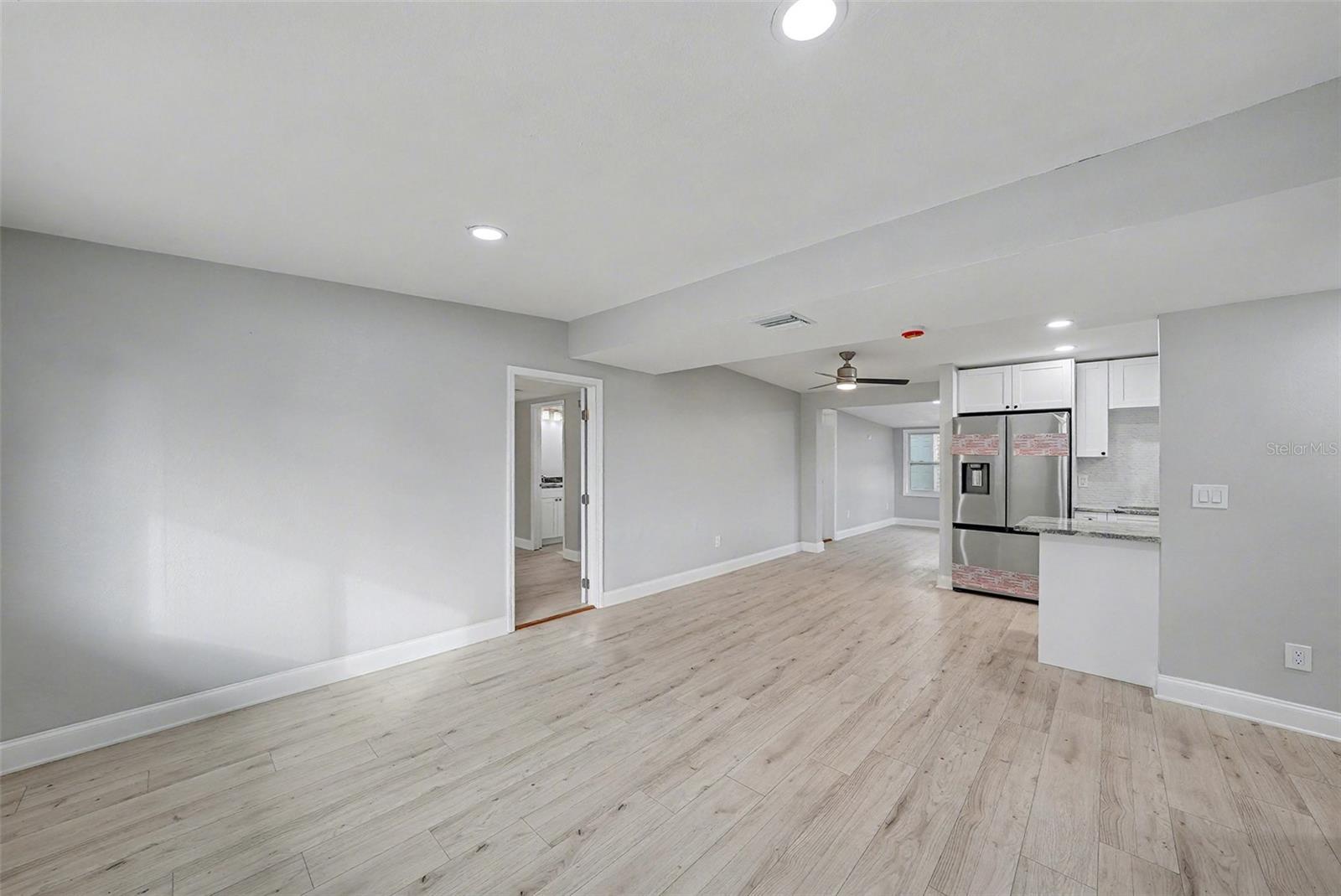 Image 3 of 26 For 2162 Barcelona Drive