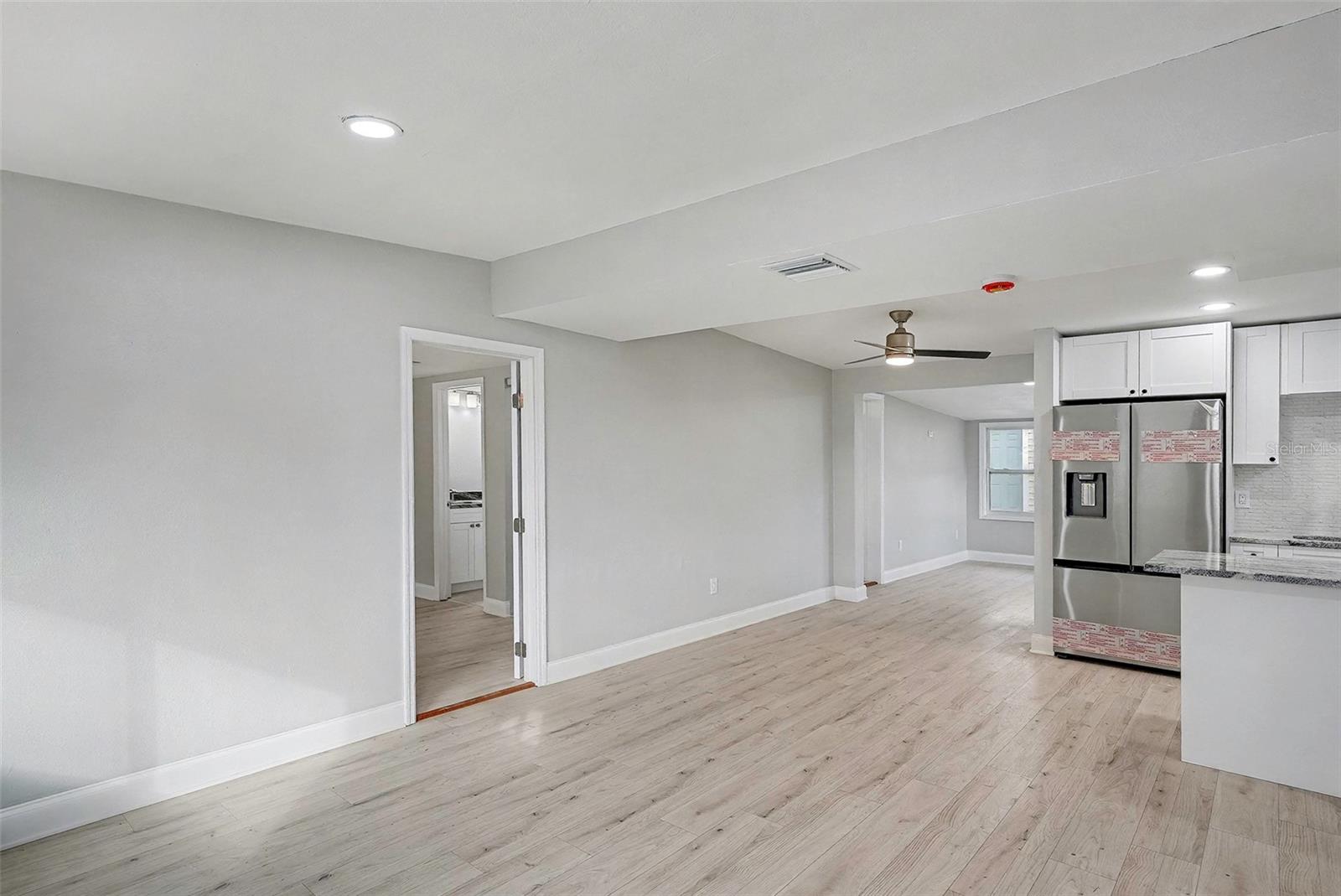 Image 4 of 26 For 2162 Barcelona Drive