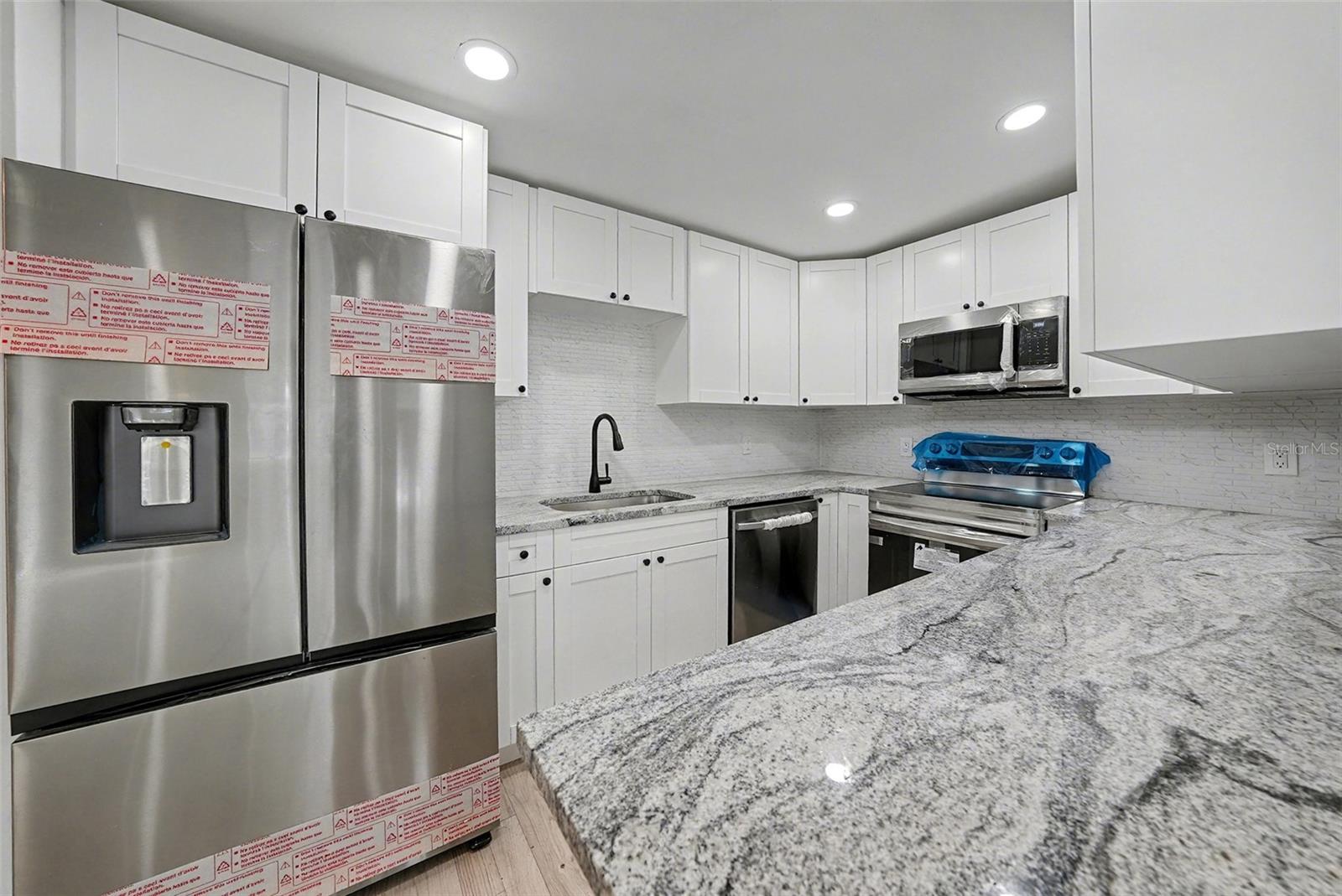 Image 7 of 26 For 2162 Barcelona Drive