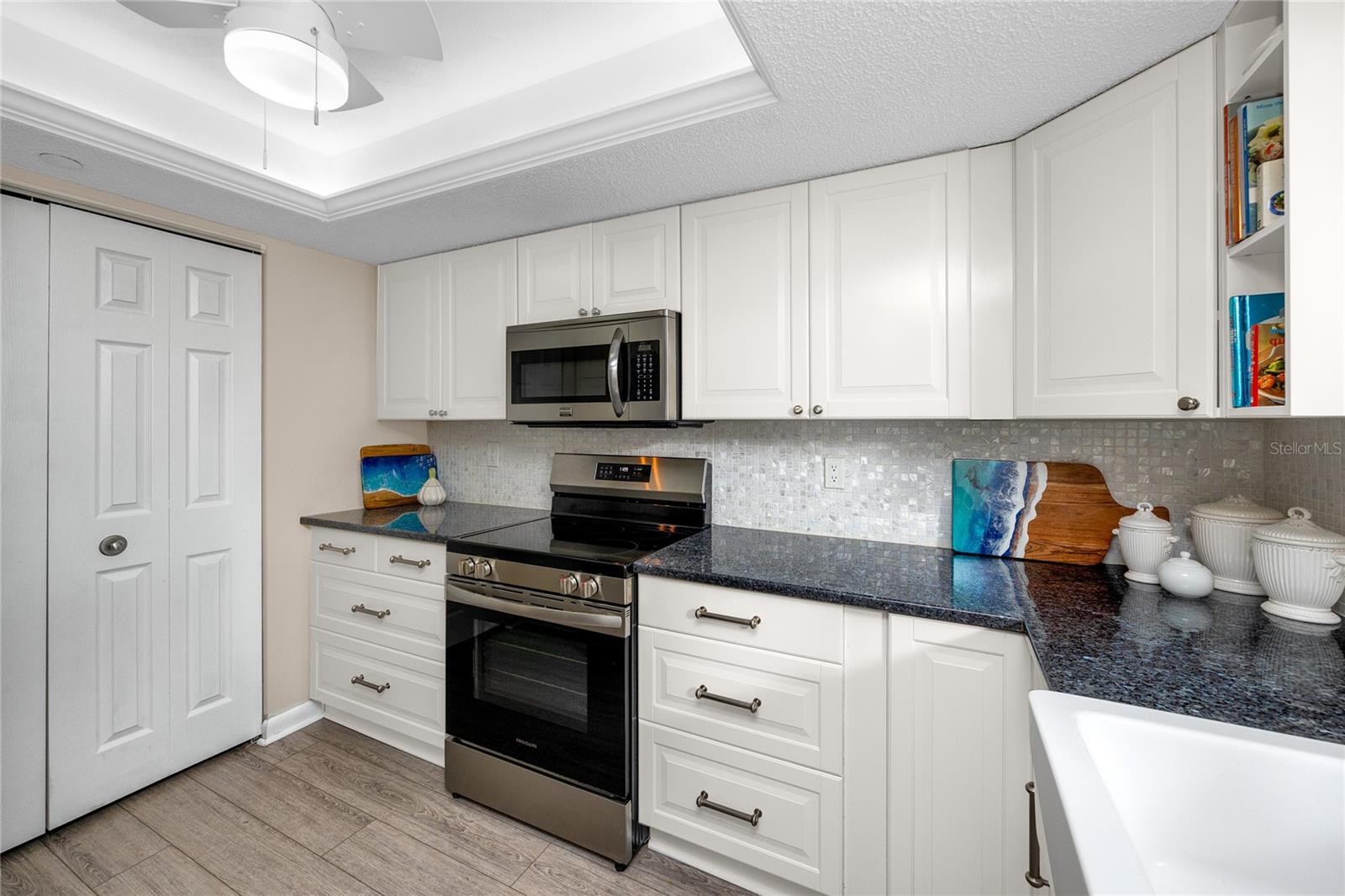 Image 13 of 57 For 1300 Gulf Boulevard 301