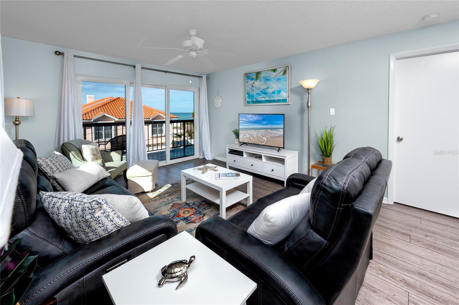 Image 22 of 57 For 1300 Gulf Boulevard 301