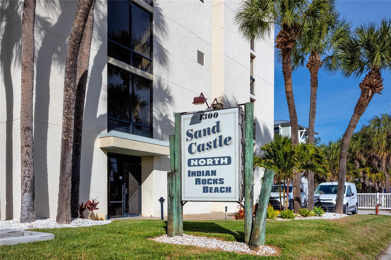 Image 8 of 57 For 1300 Gulf Boulevard 301