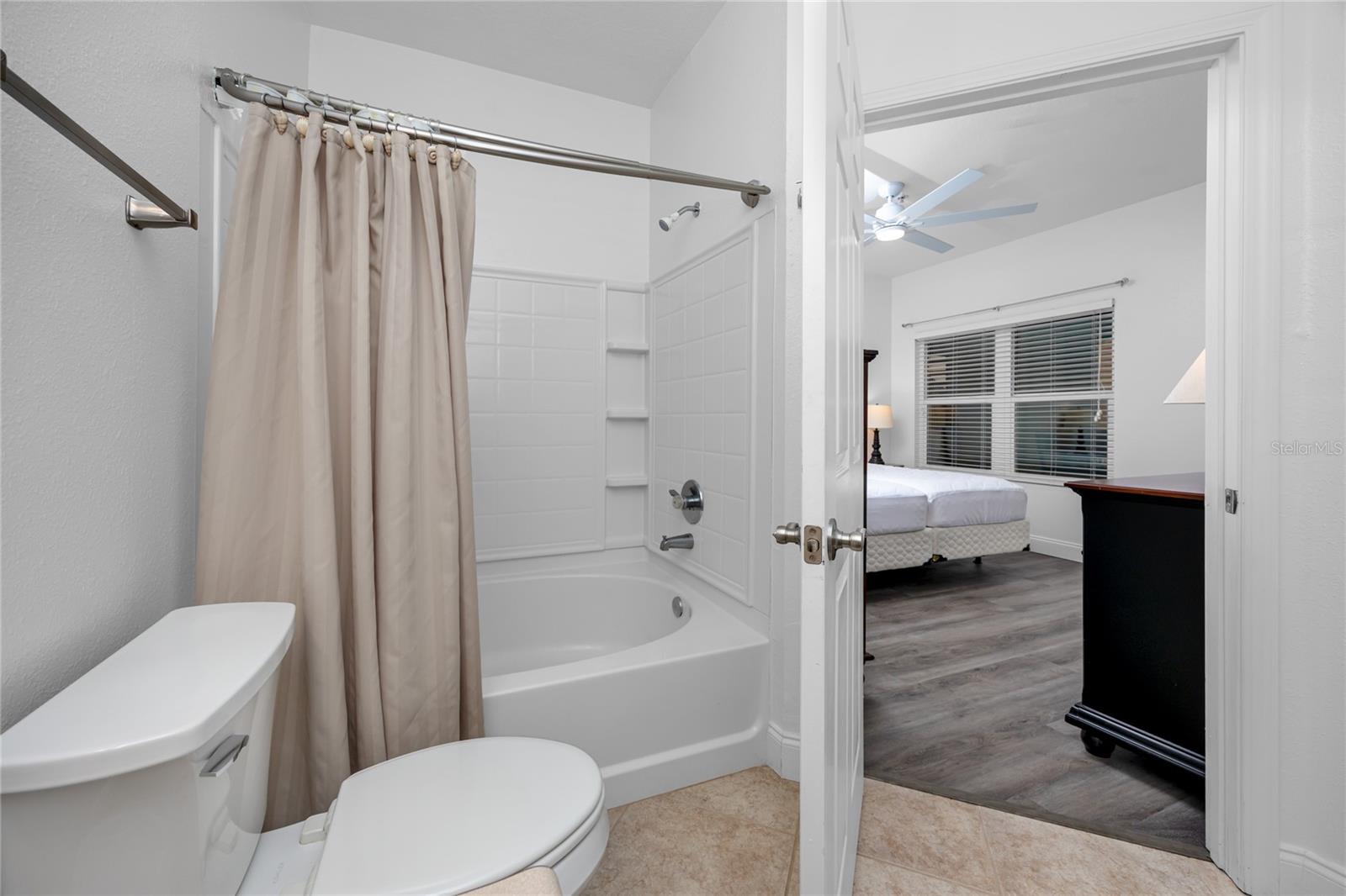 Image 25 of 57 For 10764 70th Avenue 5104