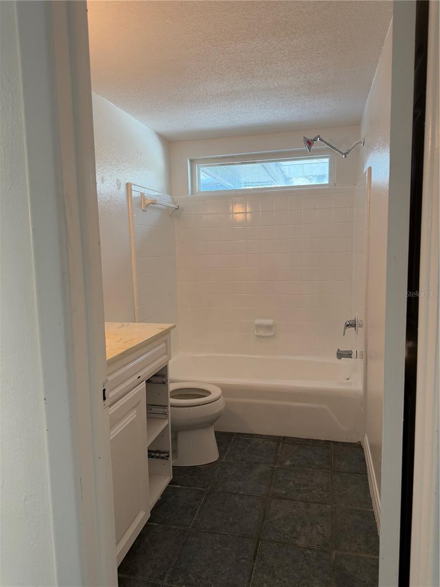 Listing photo id 22 for 2230 Albright Drive