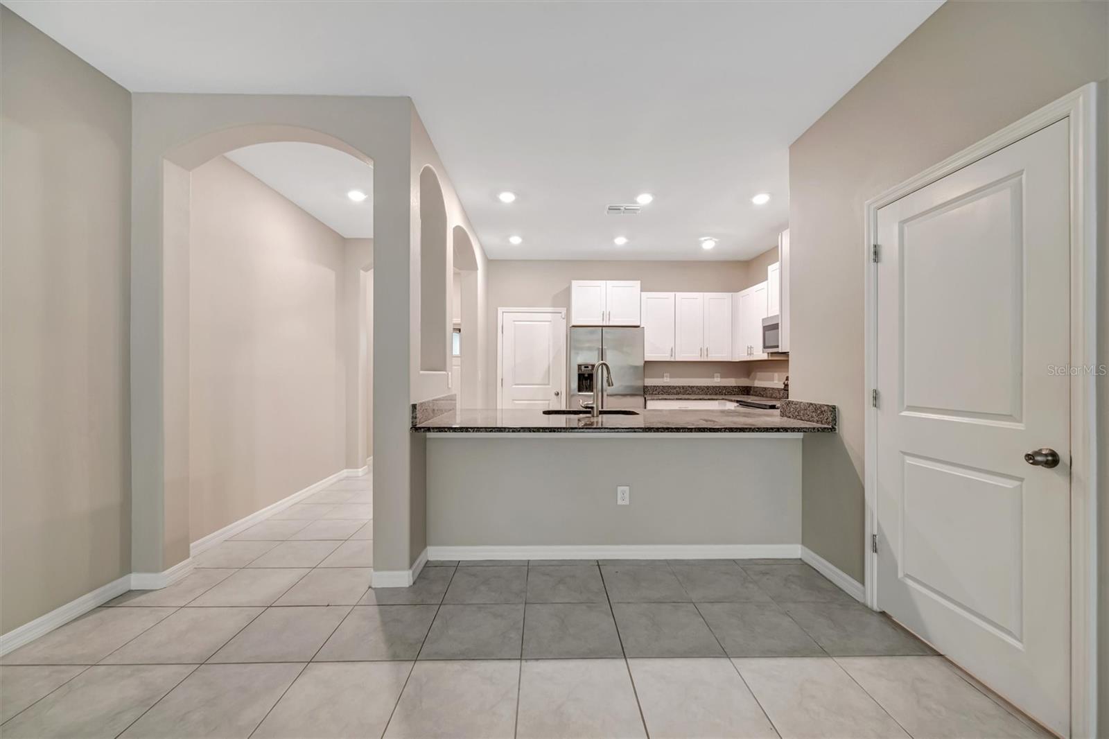 Image 12 of 46 For 607 Royal Empress Drive