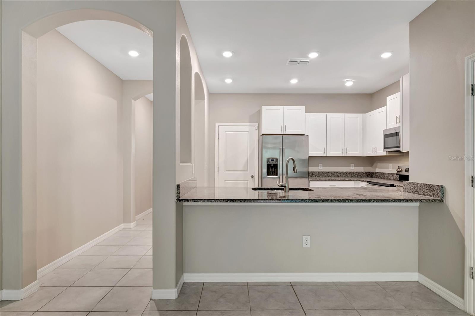 Image 13 of 46 For 607 Royal Empress Drive