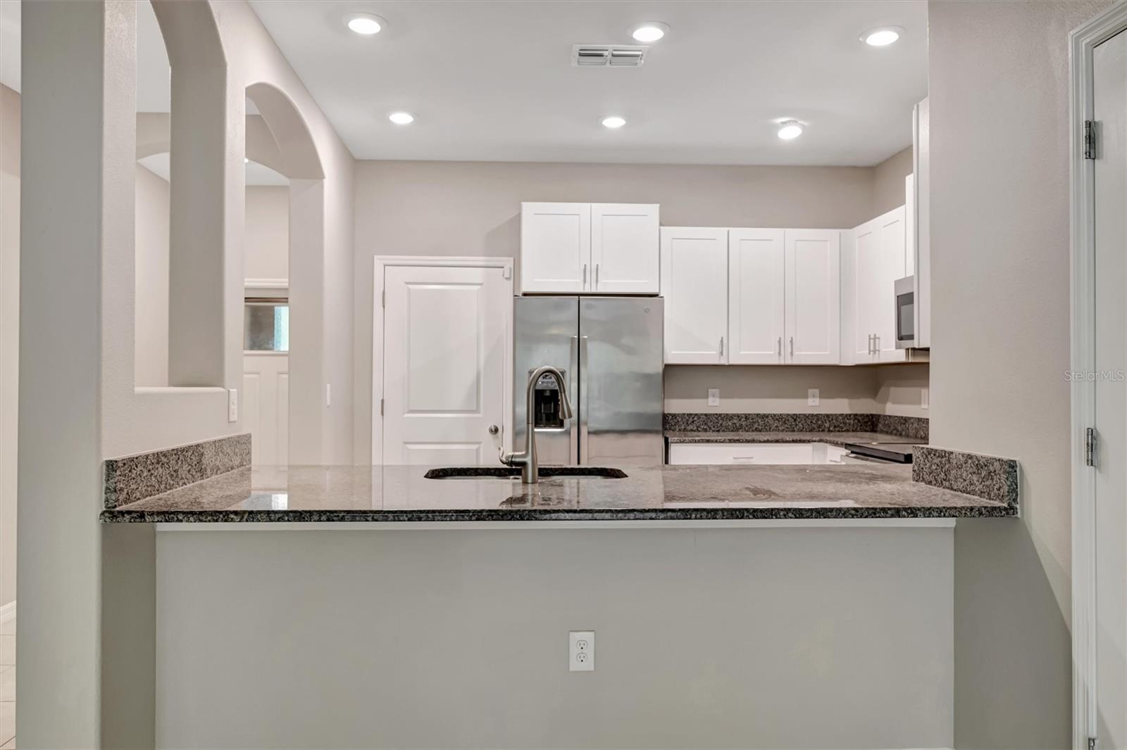 Image 14 of 46 For 607 Royal Empress Drive