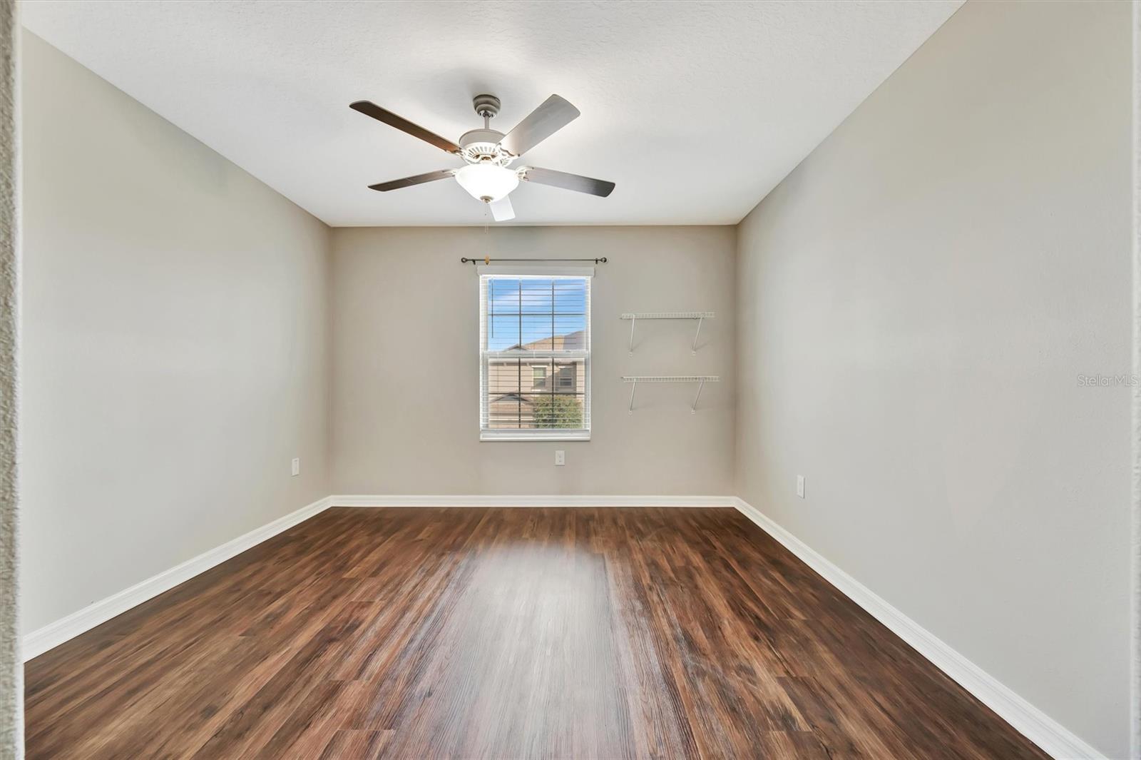 Image 33 of 46 For 607 Royal Empress Drive