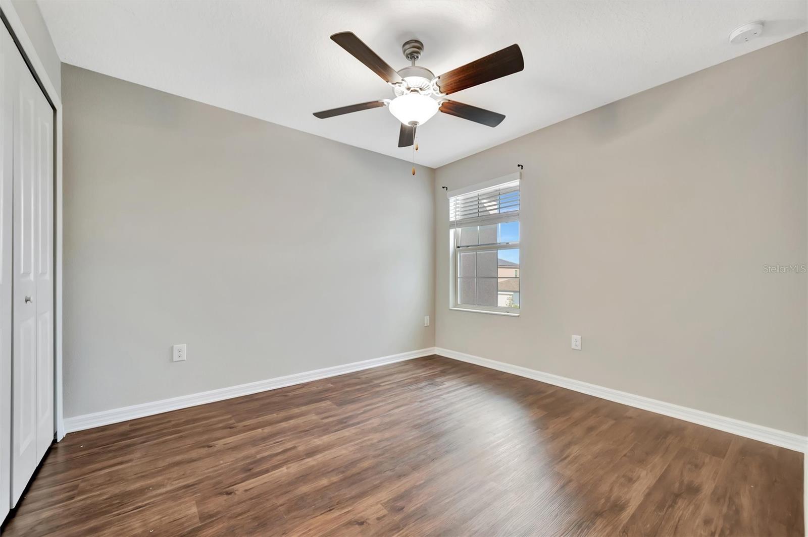 Image 35 of 46 For 607 Royal Empress Drive