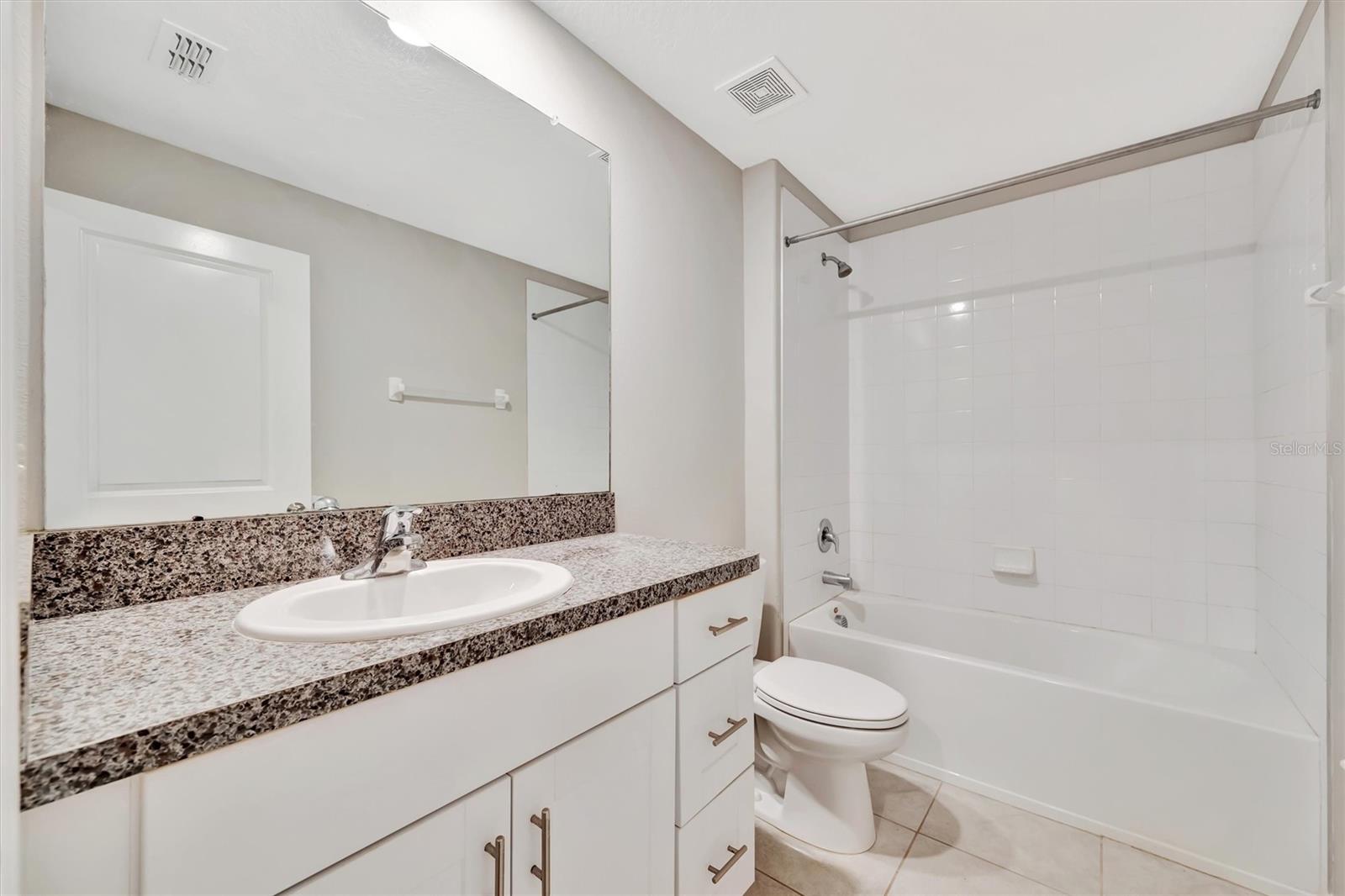 Image 36 of 46 For 607 Royal Empress Drive