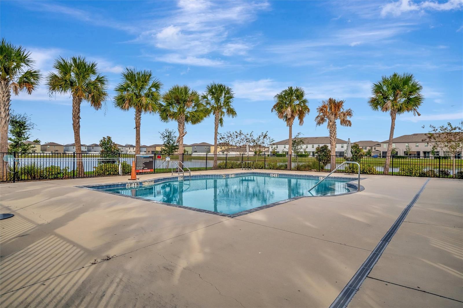 Image 41 of 46 For 607 Royal Empress Drive