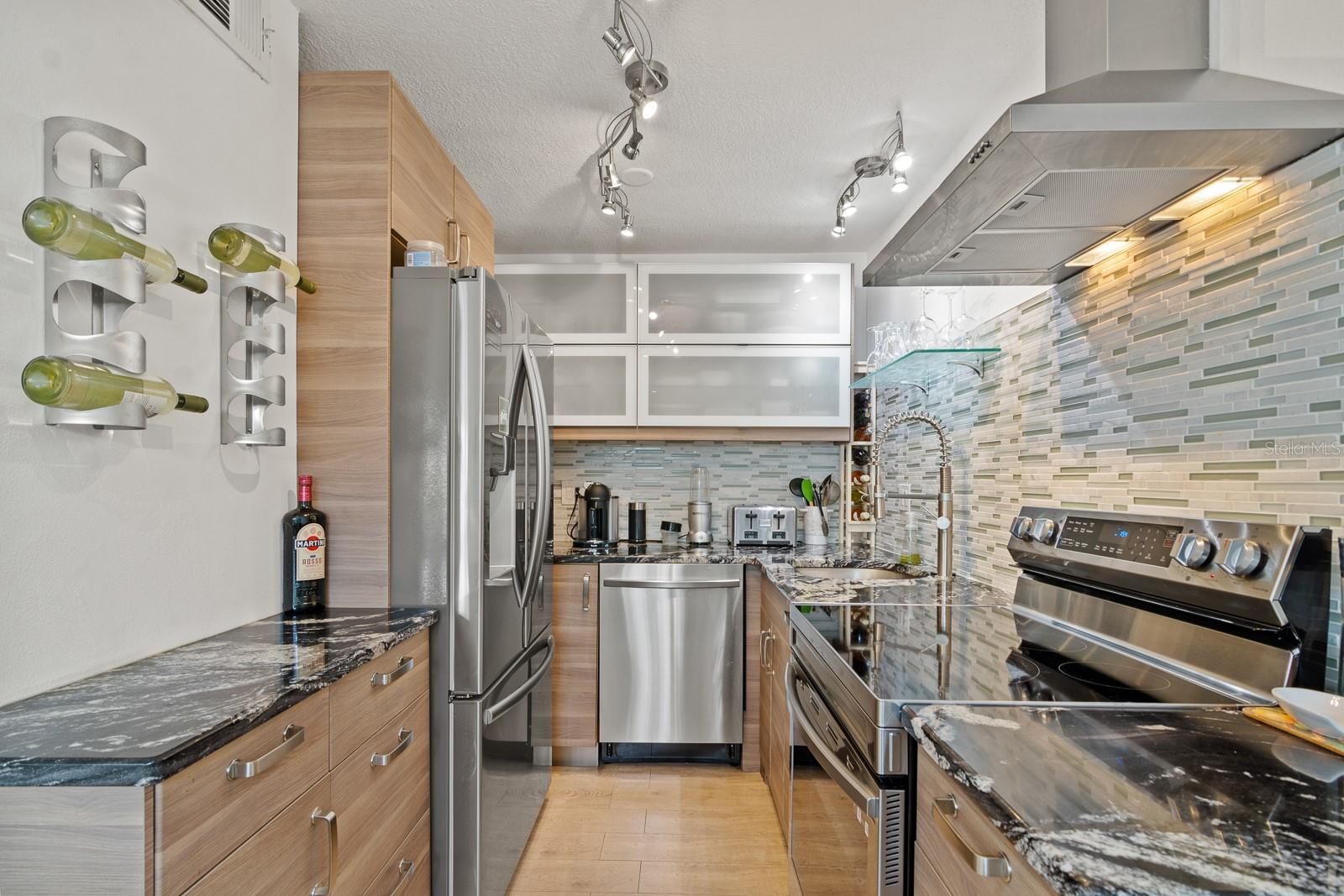 Image 15 of 68 For 5215 Coquina Key Drive Se A