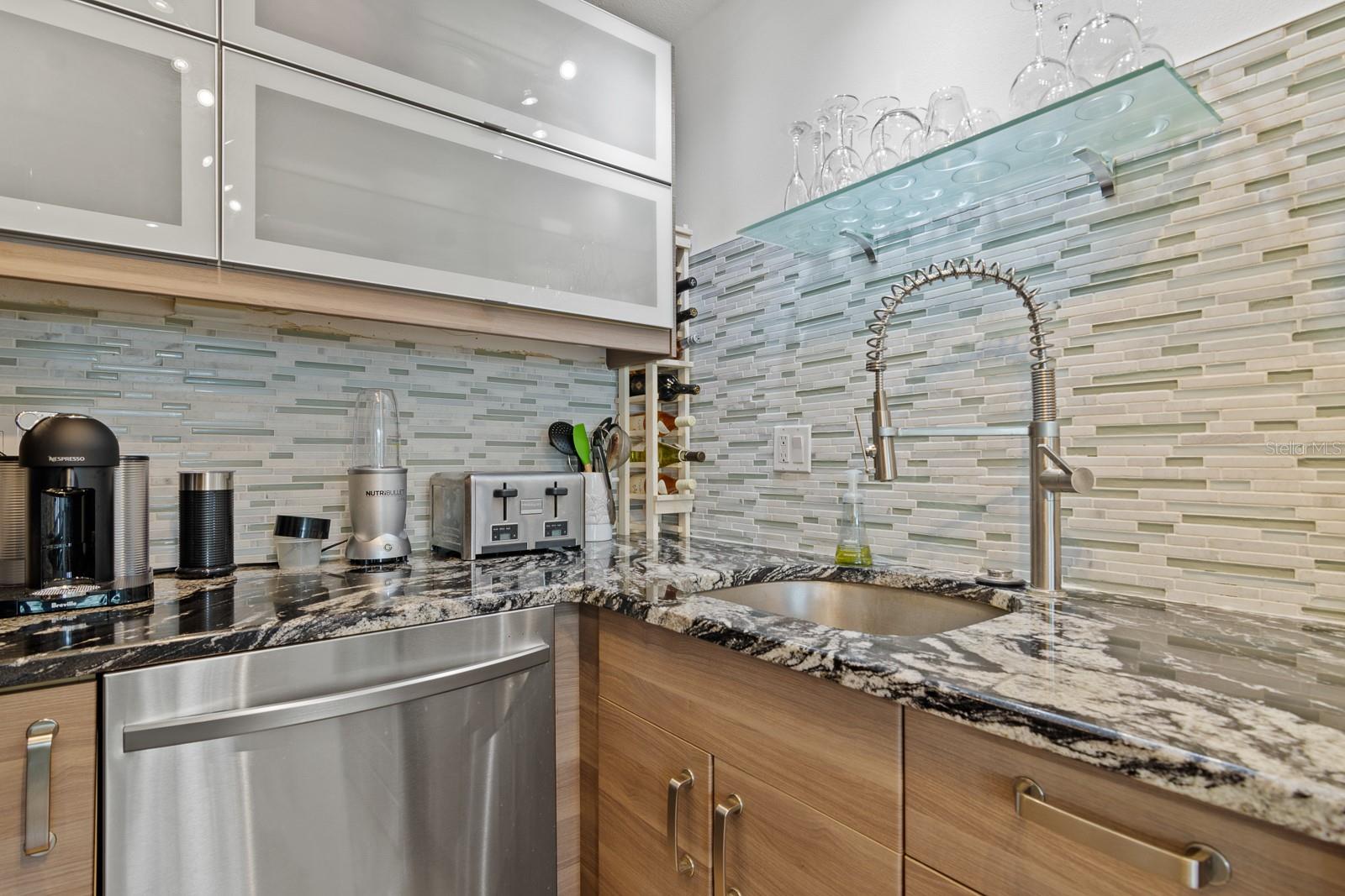 Image 18 of 68 For 5215 Coquina Key Drive Se A