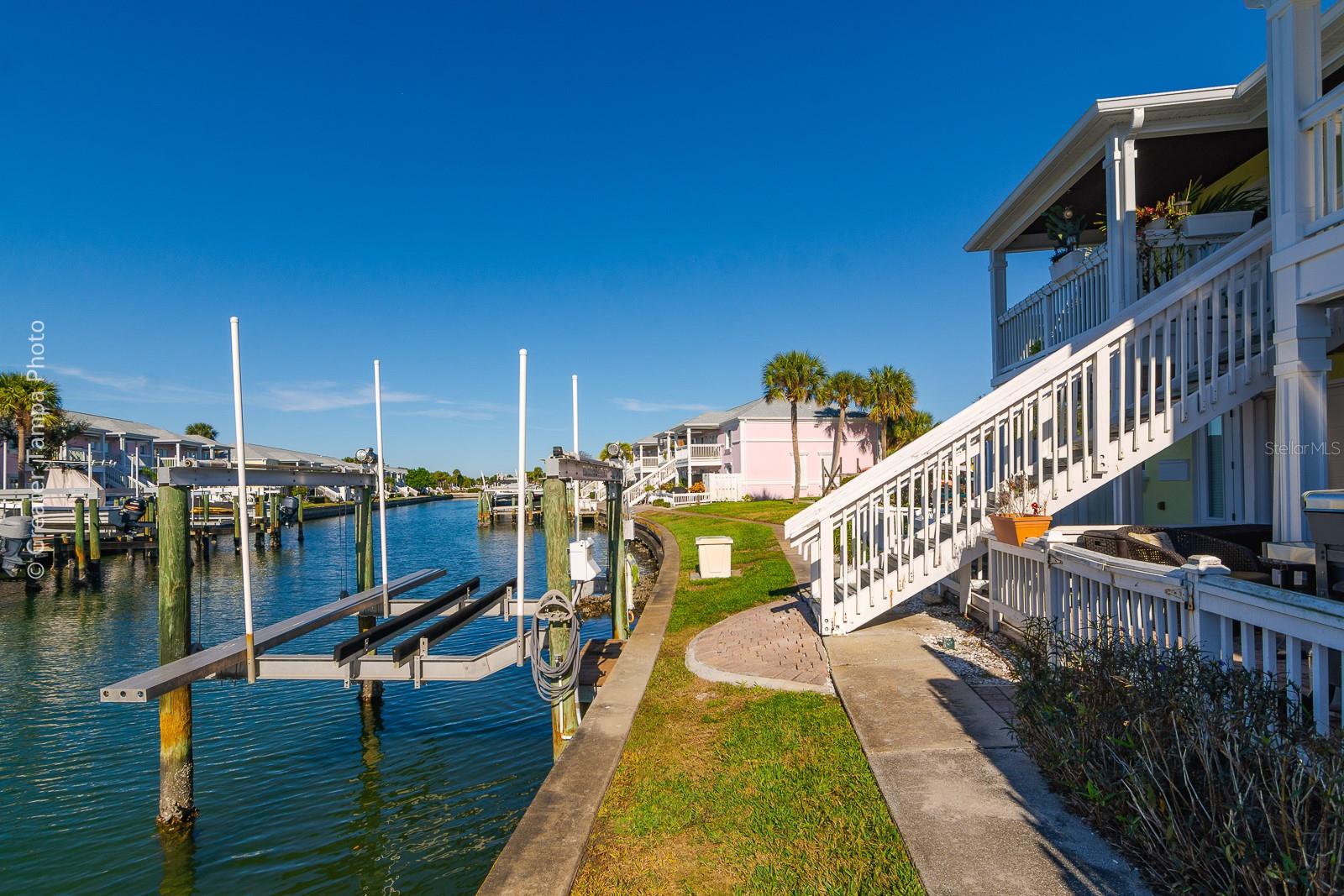 Image 5 of 68 For 5215 Coquina Key Drive Se A