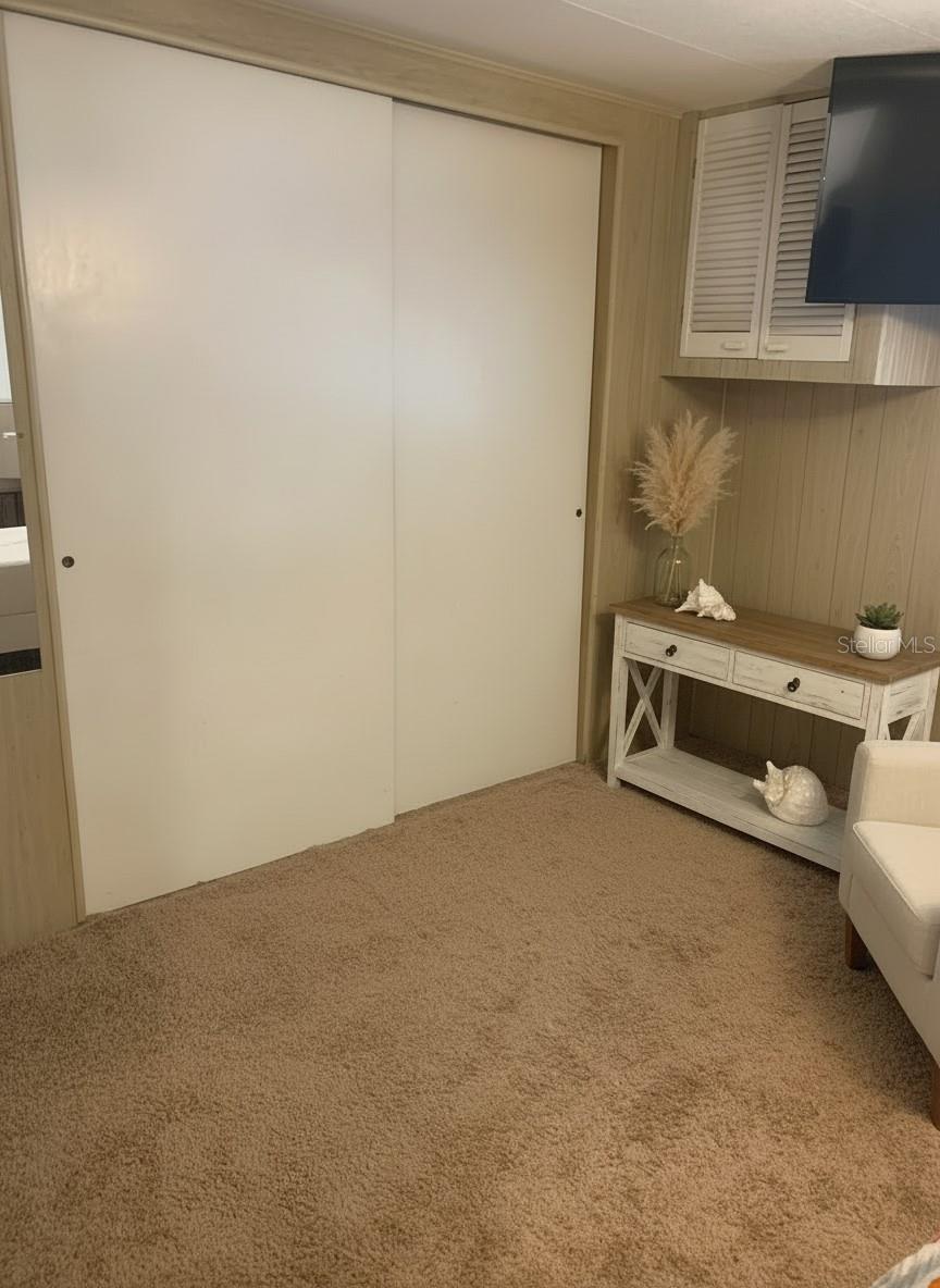 Listing photo id 8 for 7901 40th Avenue N 32