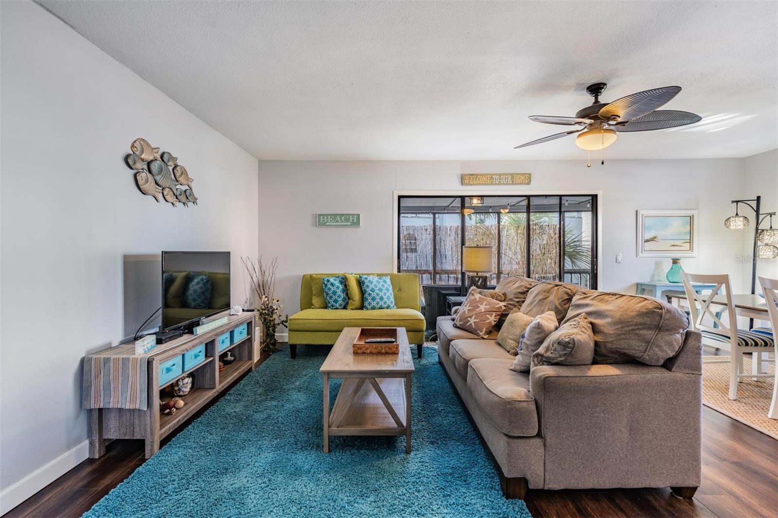 Image 12 of 54 For 19823 Gulf Boulevard 1