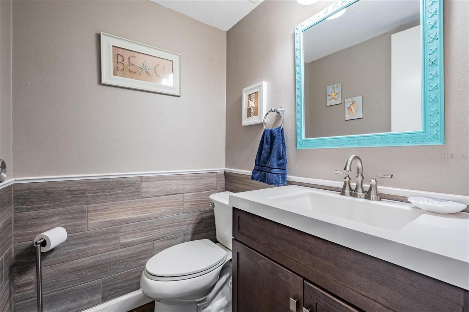 Image 23 of 54 For 19823 Gulf Boulevard 1