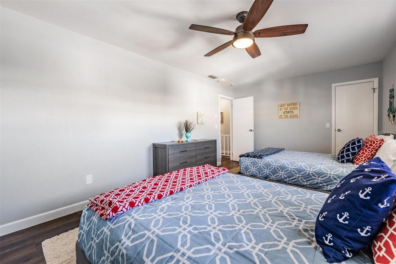 Image 26 of 54 For 19823 Gulf Boulevard 1