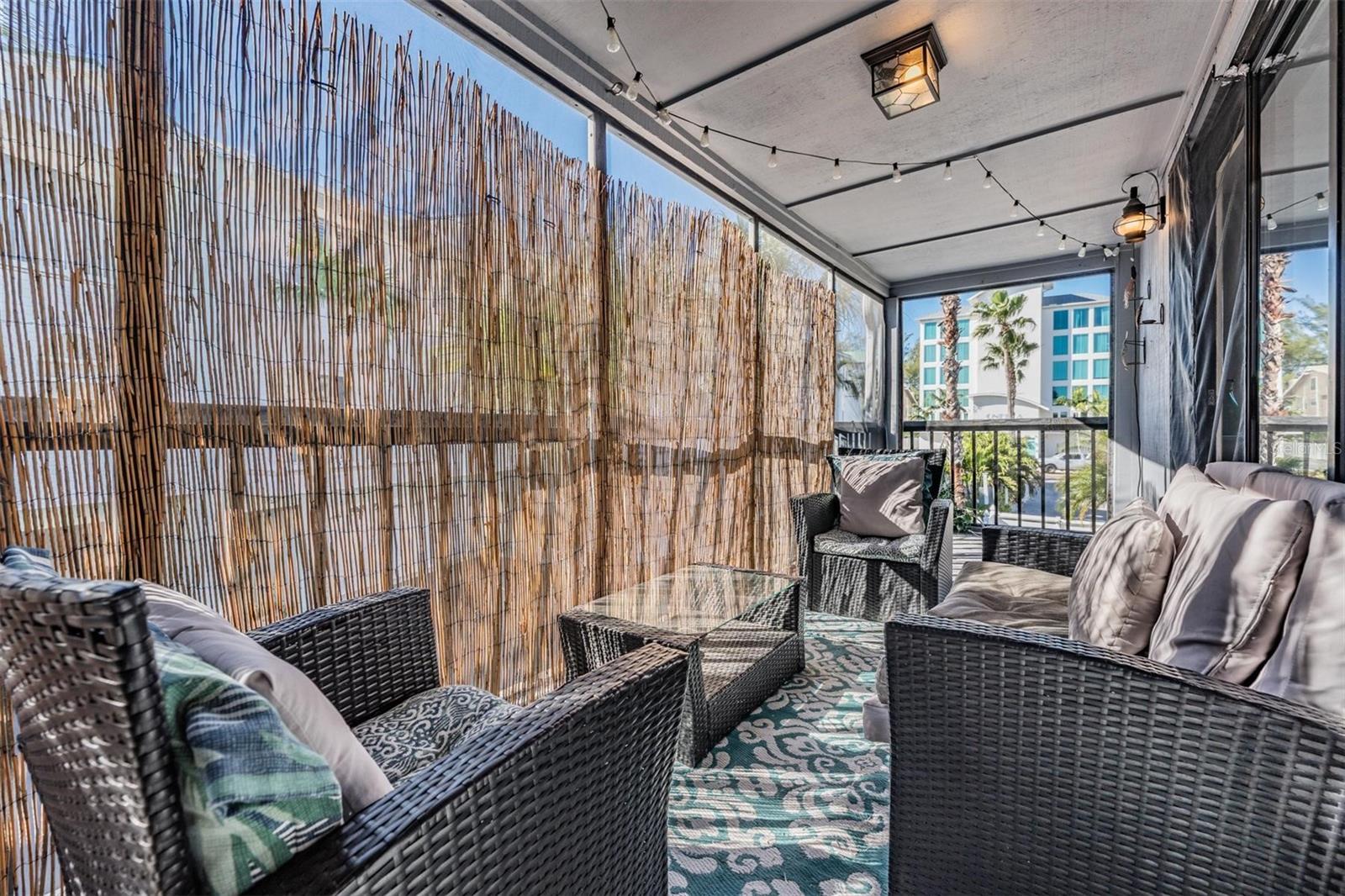 Image 30 of 54 For 19823 Gulf Boulevard 1