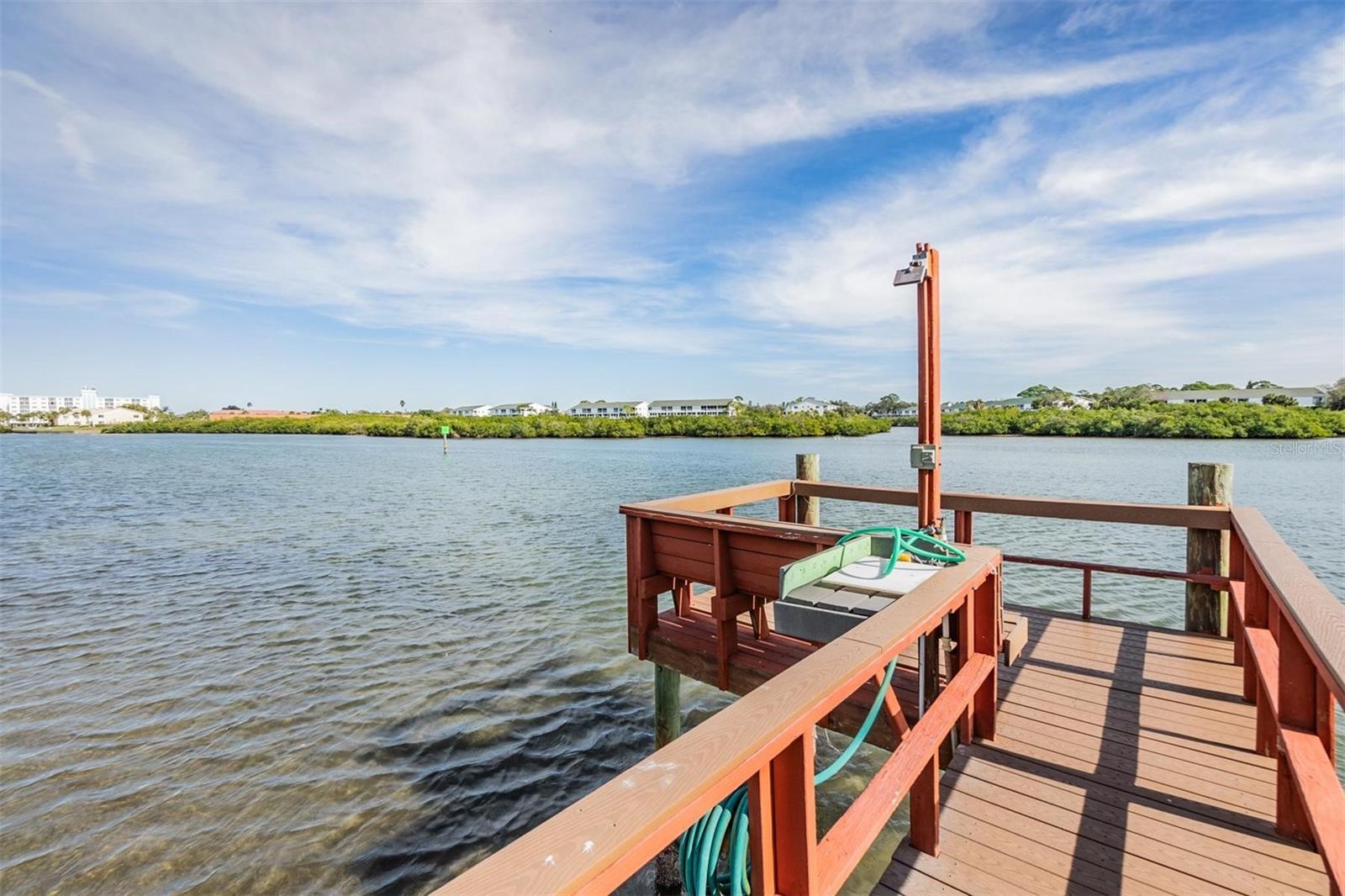 Image 34 of 54 For 19823 Gulf Boulevard 1