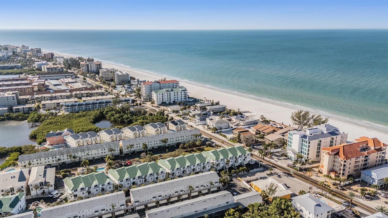 Image 45 of 54 For 19823 Gulf Boulevard 1