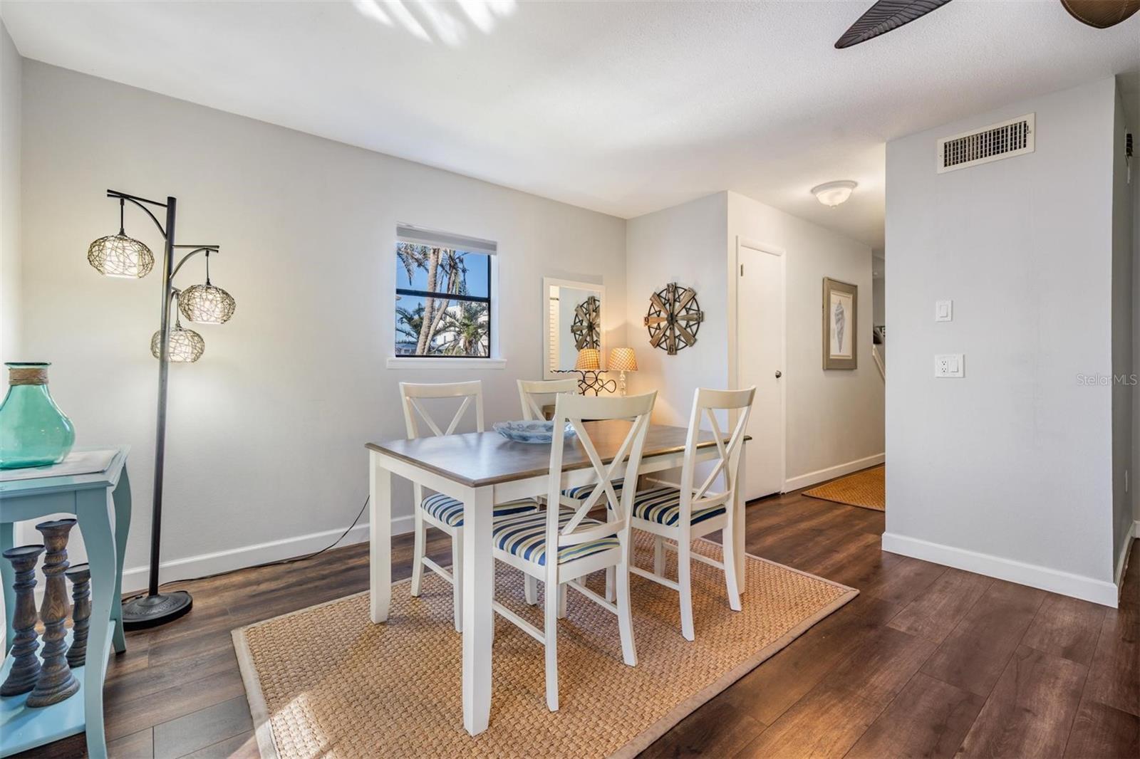 Image 5 of 54 For 19823 Gulf Boulevard 1