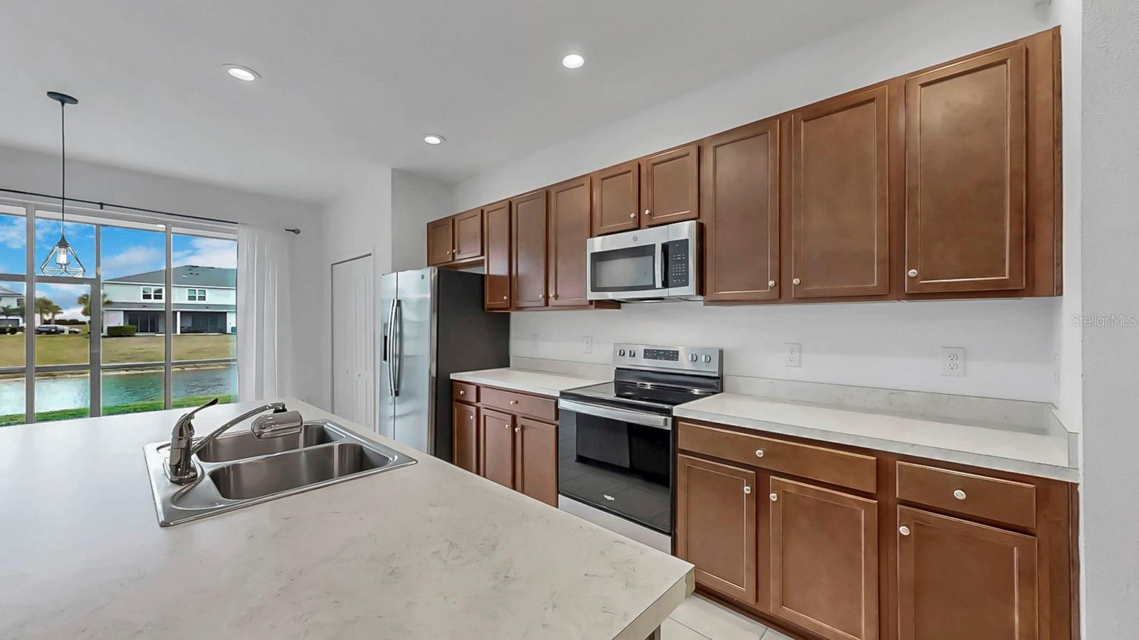 Image 10 of 58 For 8522 Canyon Creek Trail