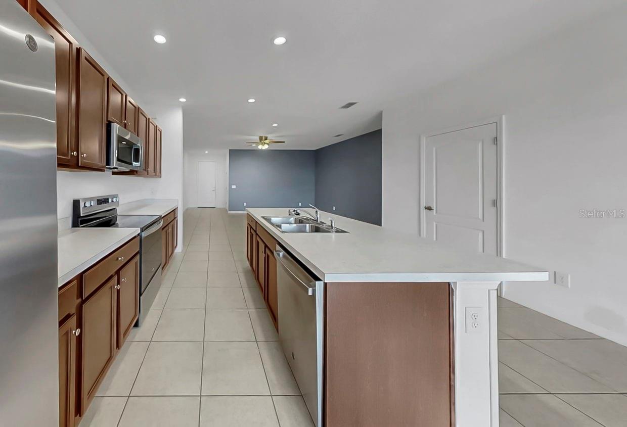 Image 11 of 58 For 8522 Canyon Creek Trail