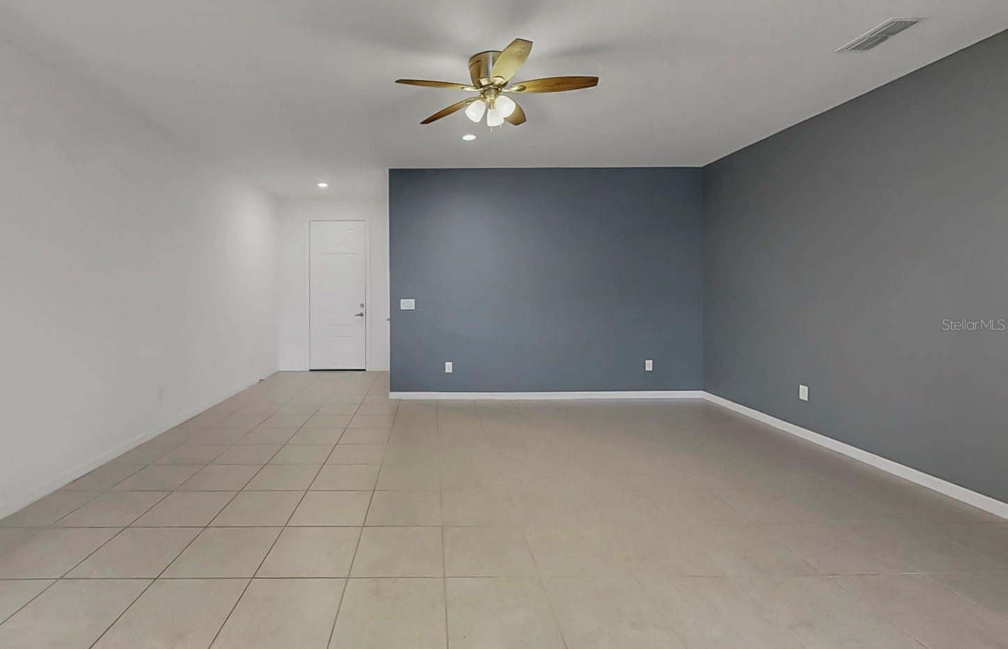 Image 17 of 58 For 8522 Canyon Creek Trail