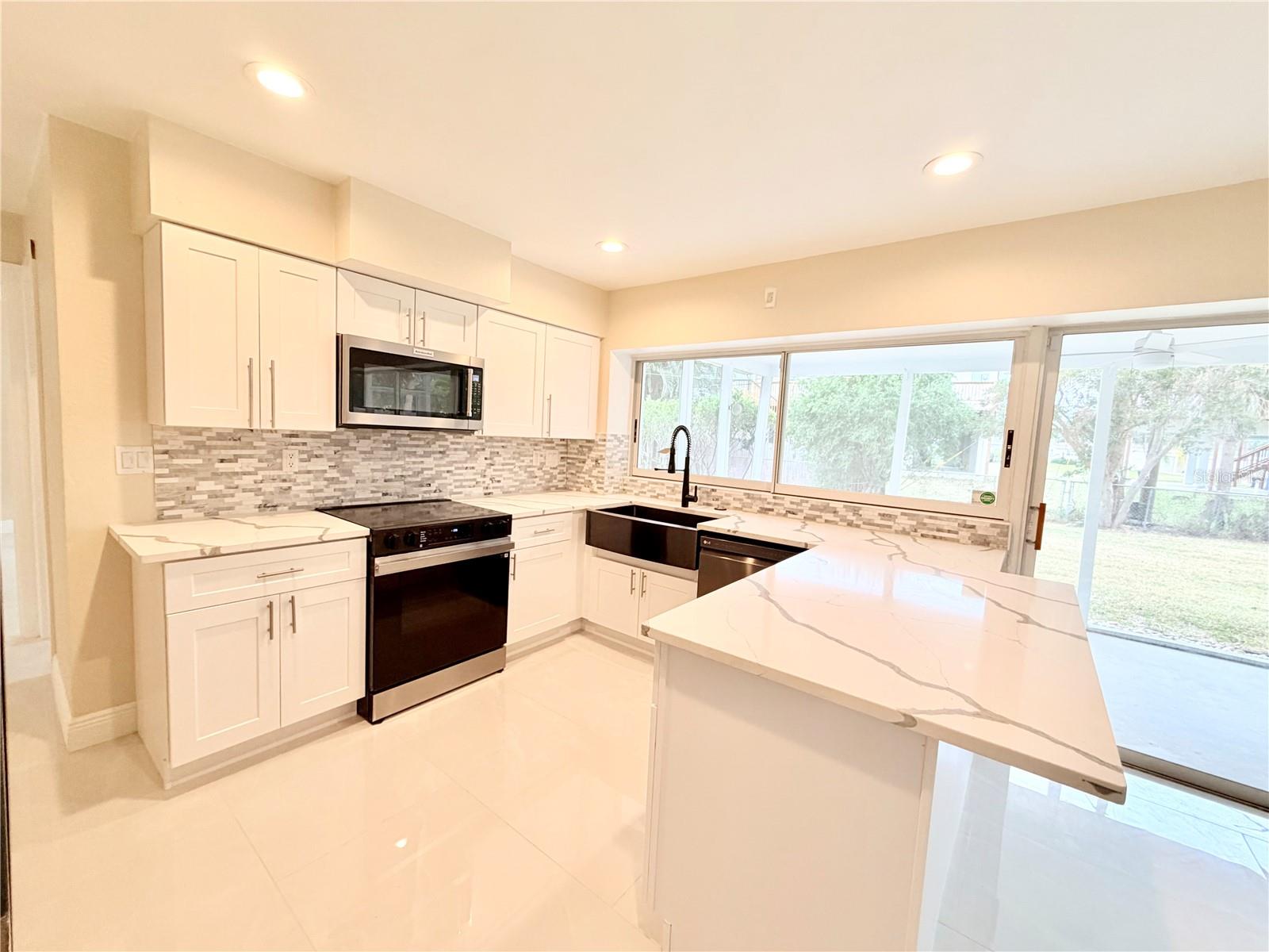 Image 13 of 24 For 4866 Huntington Street Ne