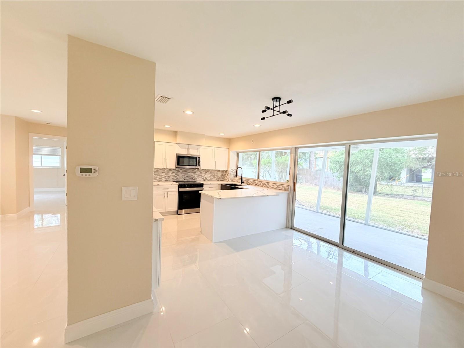 Image 18 of 24 For 4866 Huntington Street Ne