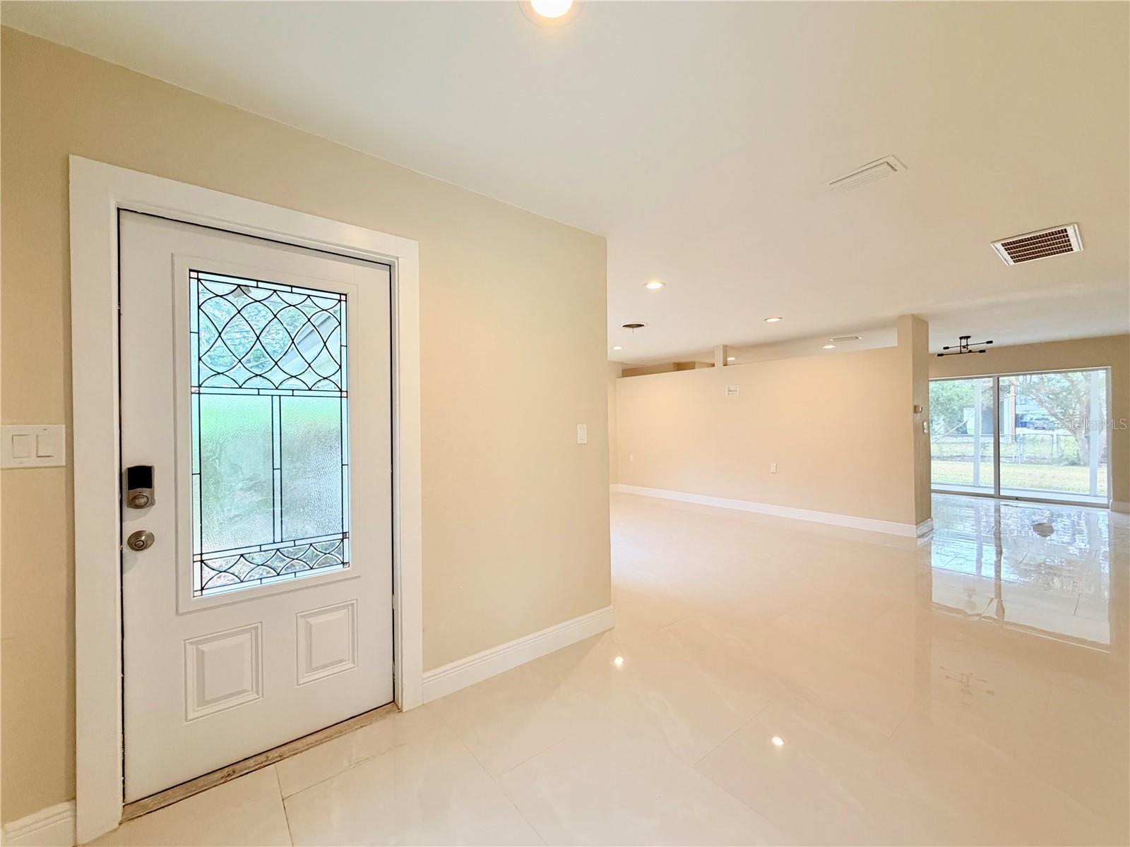 Image 3 of 24 For 4866 Huntington Street Ne