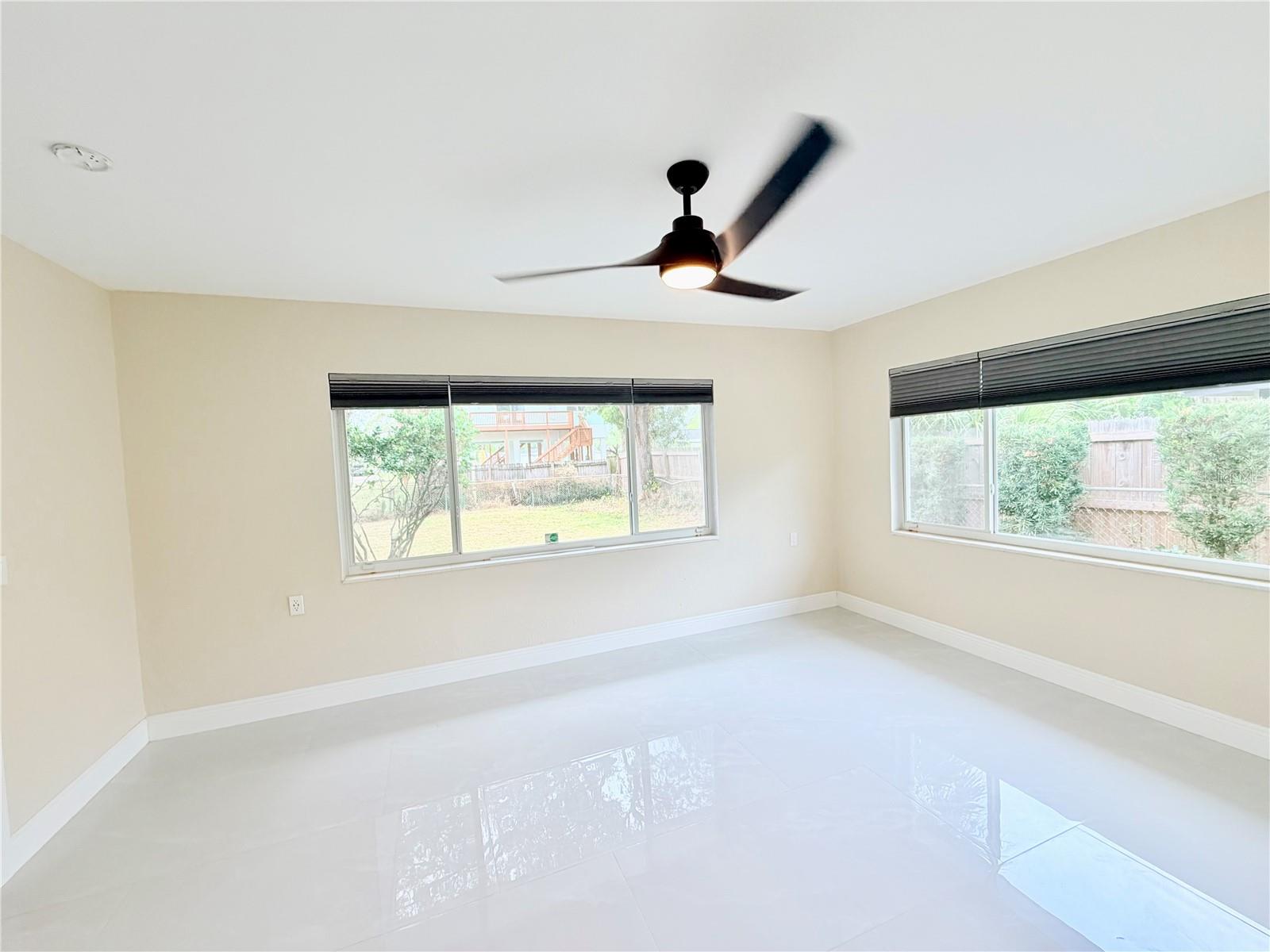 Image 9 of 24 For 4866 Huntington Street Ne