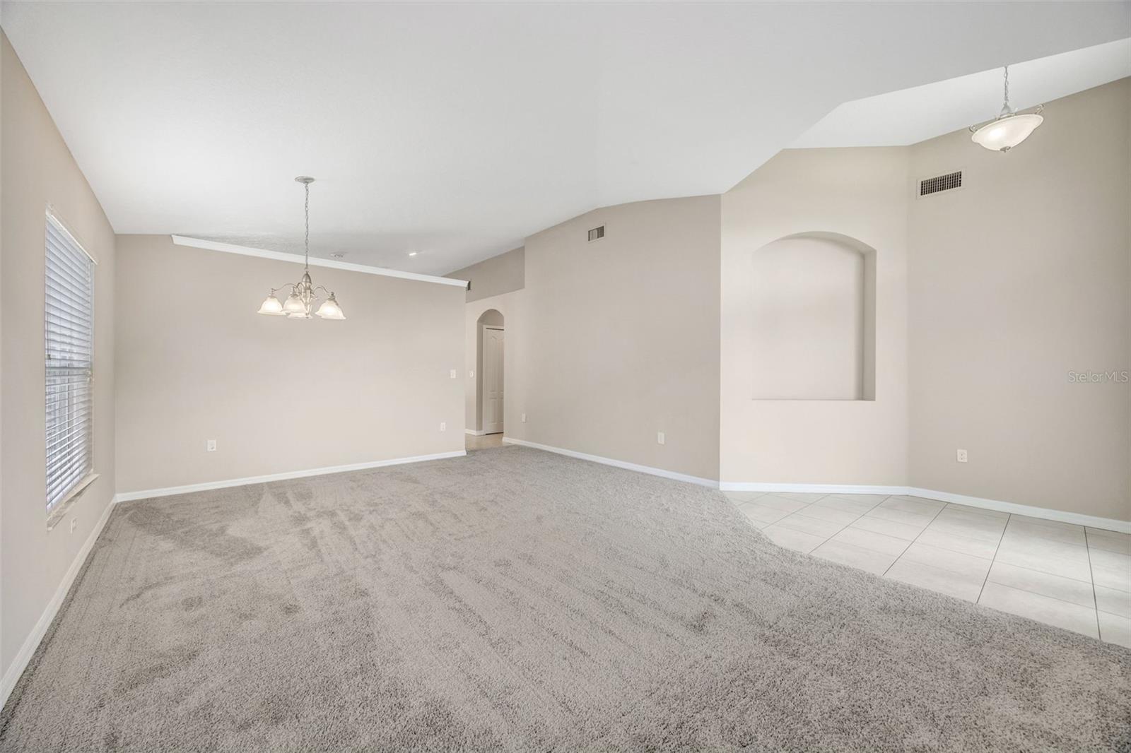 Image 10 of 52 For 3841 Hampton Hills Dr