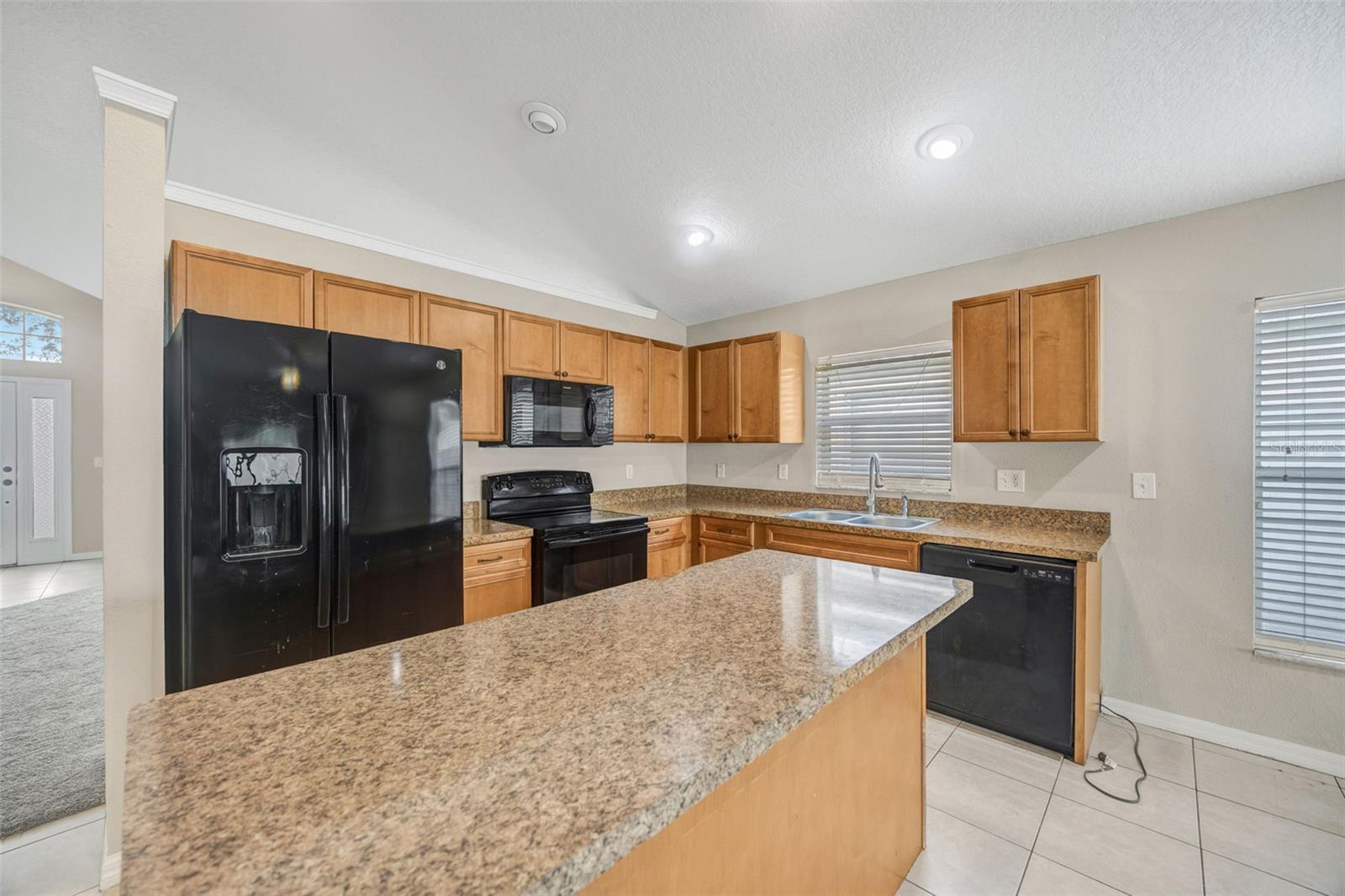 Image 12 of 52 For 3841 Hampton Hills Dr