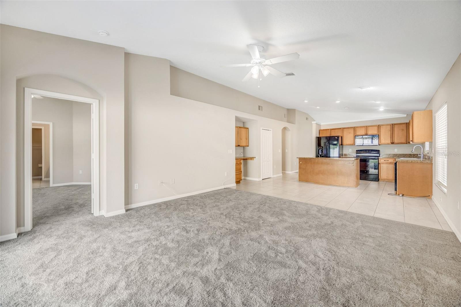 Image 17 of 52 For 3841 Hampton Hills Dr