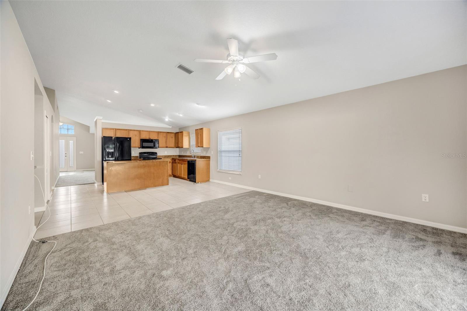 Image 18 of 52 For 3841 Hampton Hills Dr