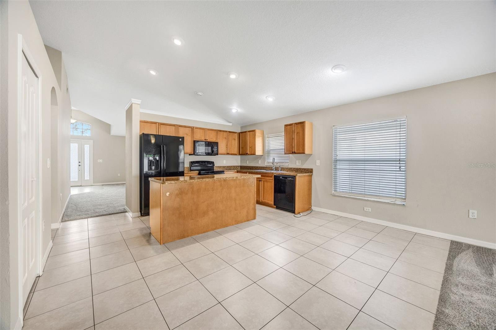 Image 19 of 52 For 3841 Hampton Hills Dr