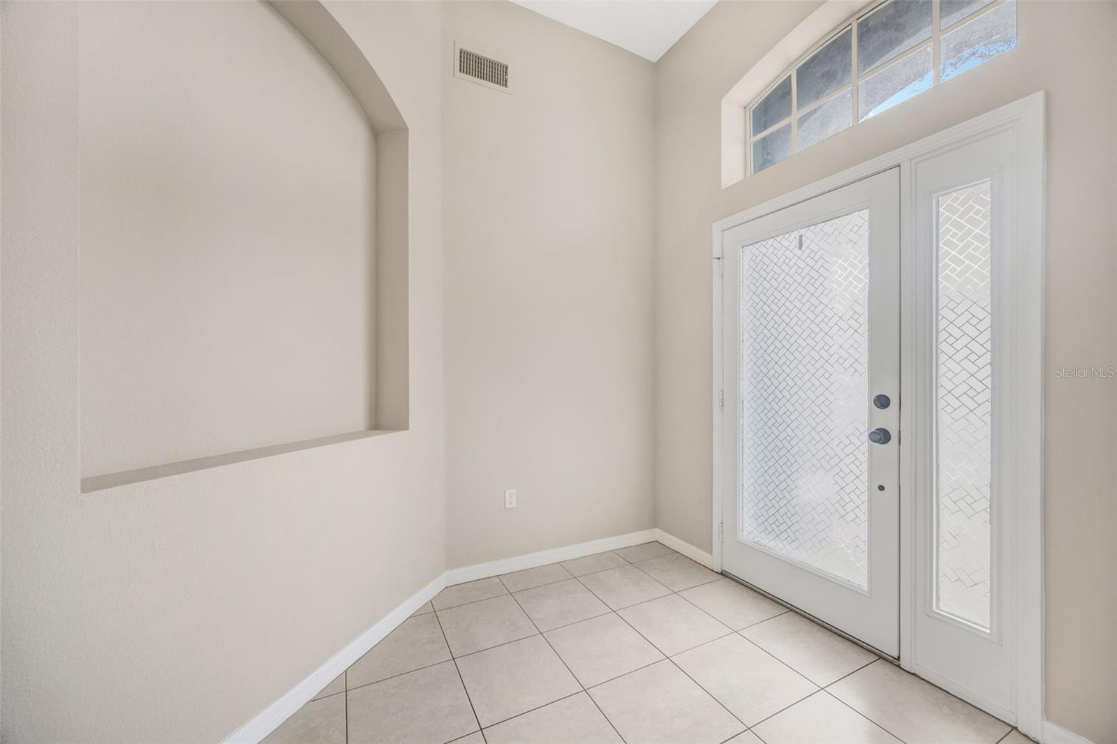 Image 2 of 52 For 3841 Hampton Hills Dr