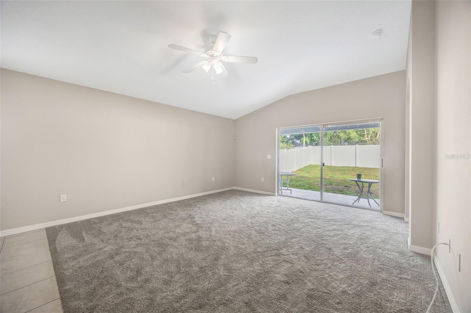 Image 21 of 52 For 3841 Hampton Hills Dr