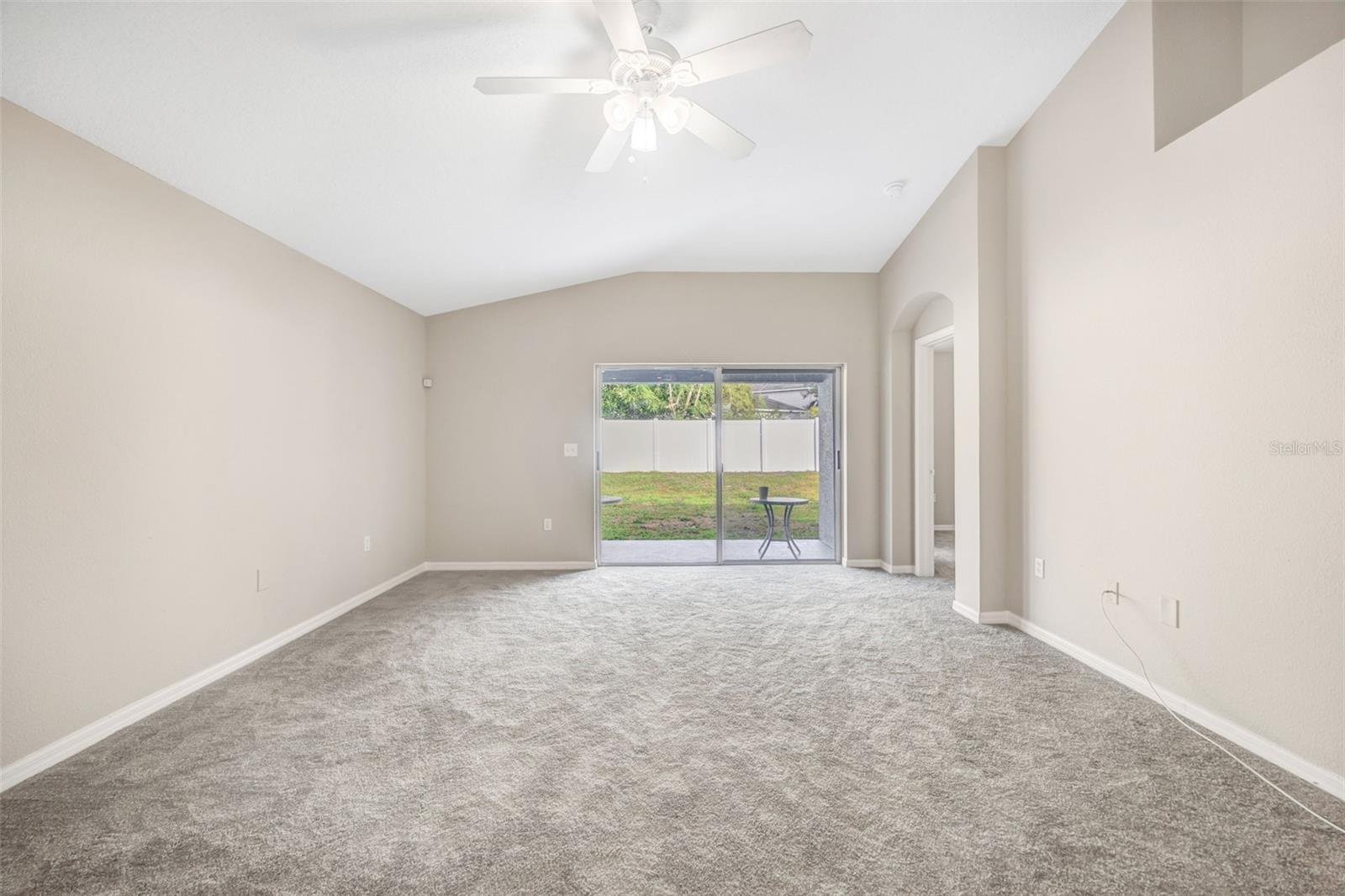 Image 22 of 52 For 3841 Hampton Hills Dr