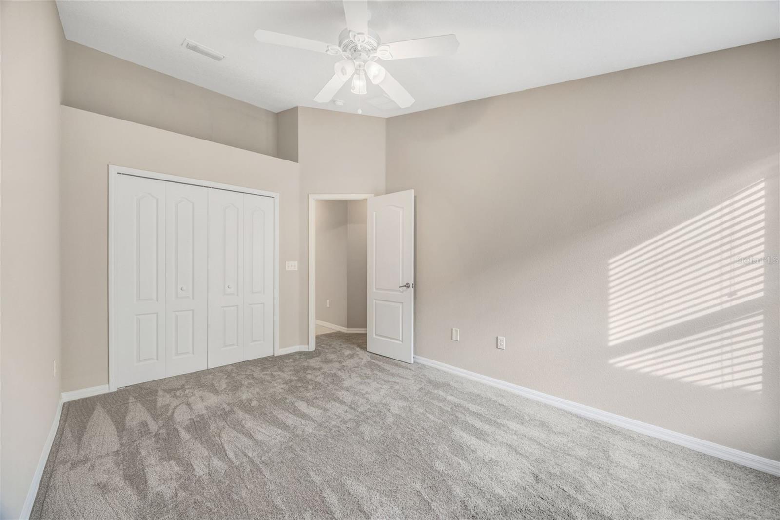 Image 24 of 52 For 3841 Hampton Hills Dr