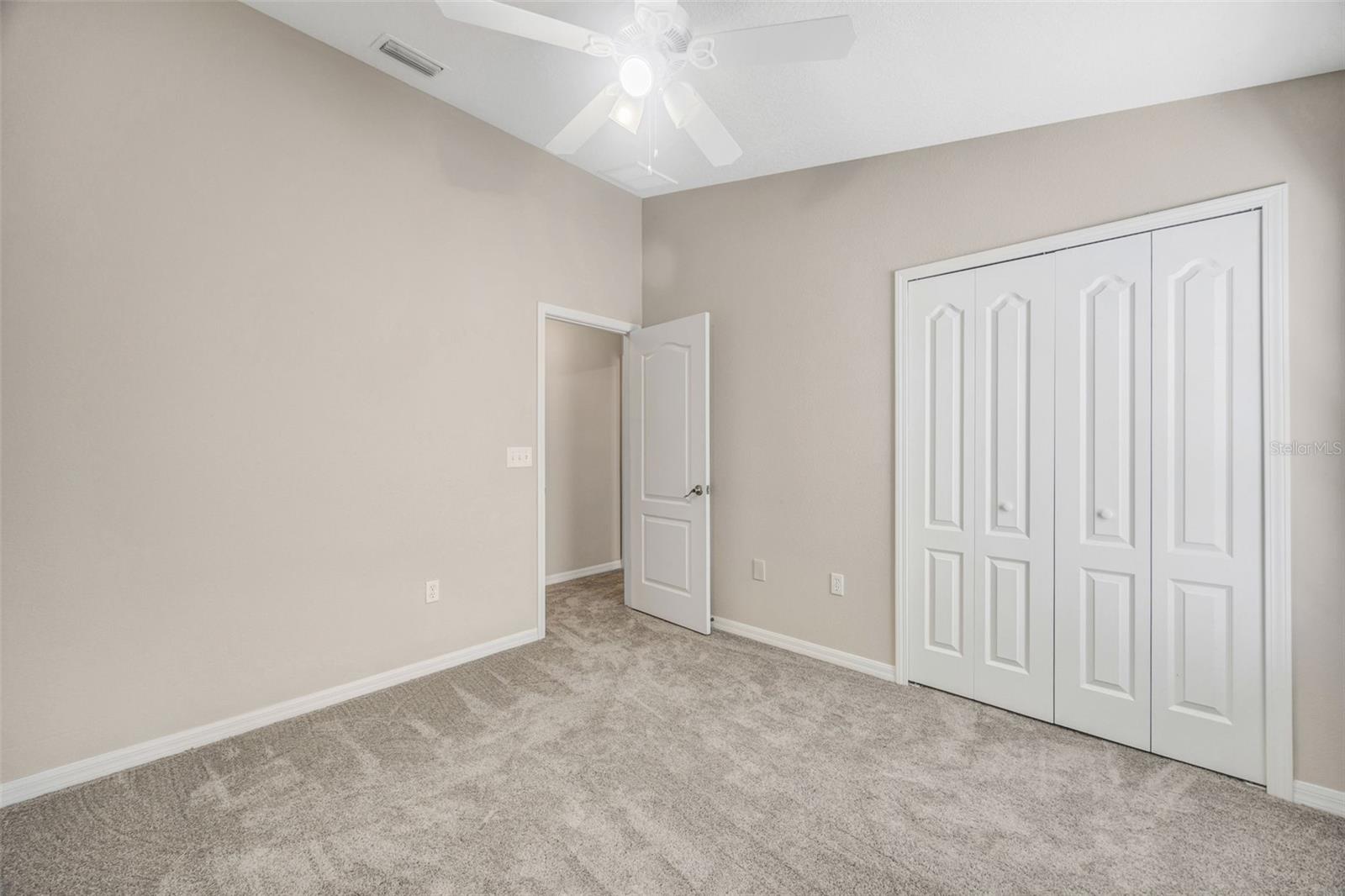 Image 26 of 52 For 3841 Hampton Hills Dr