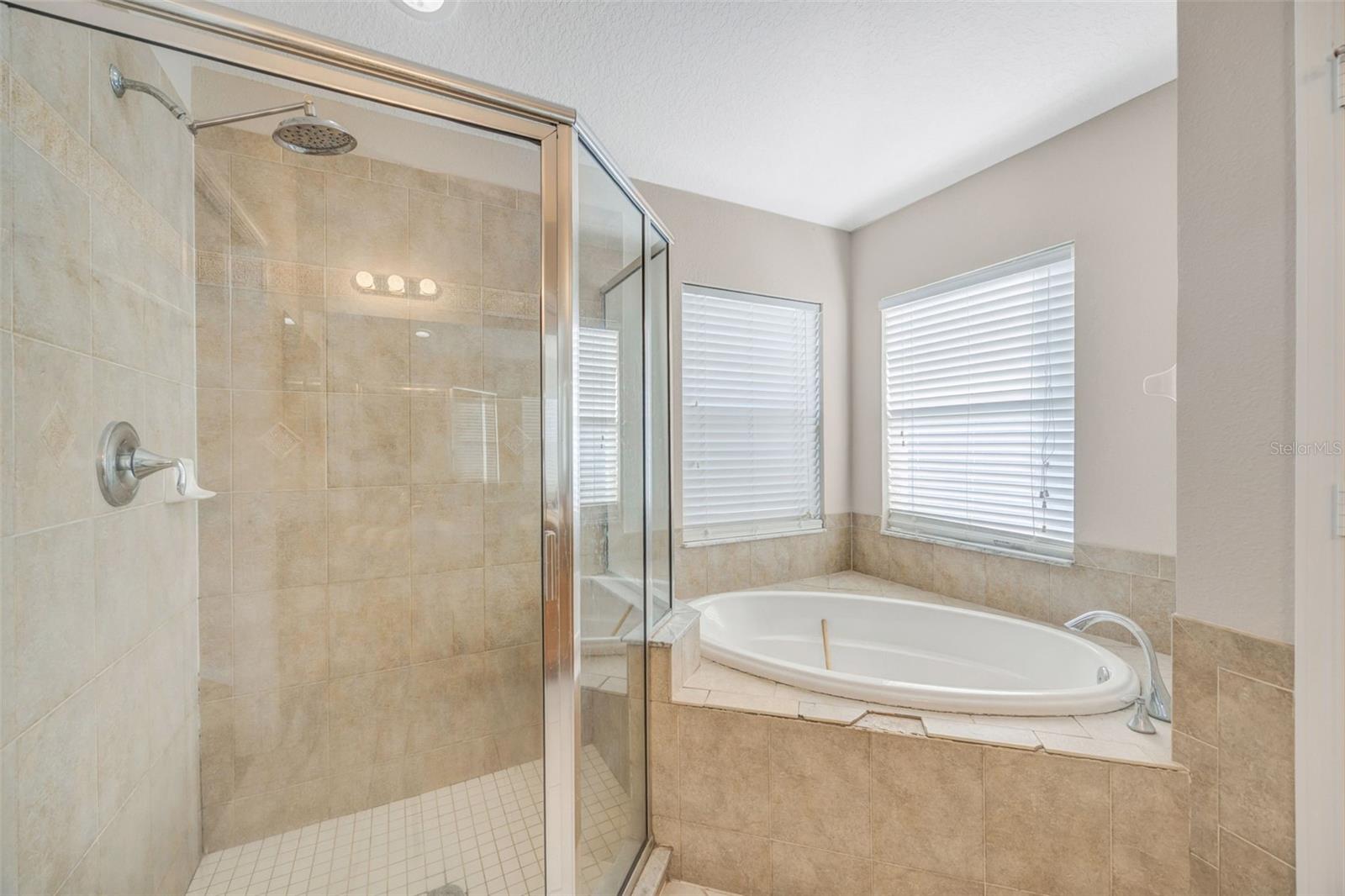 Image 38 of 52 For 3841 Hampton Hills Dr