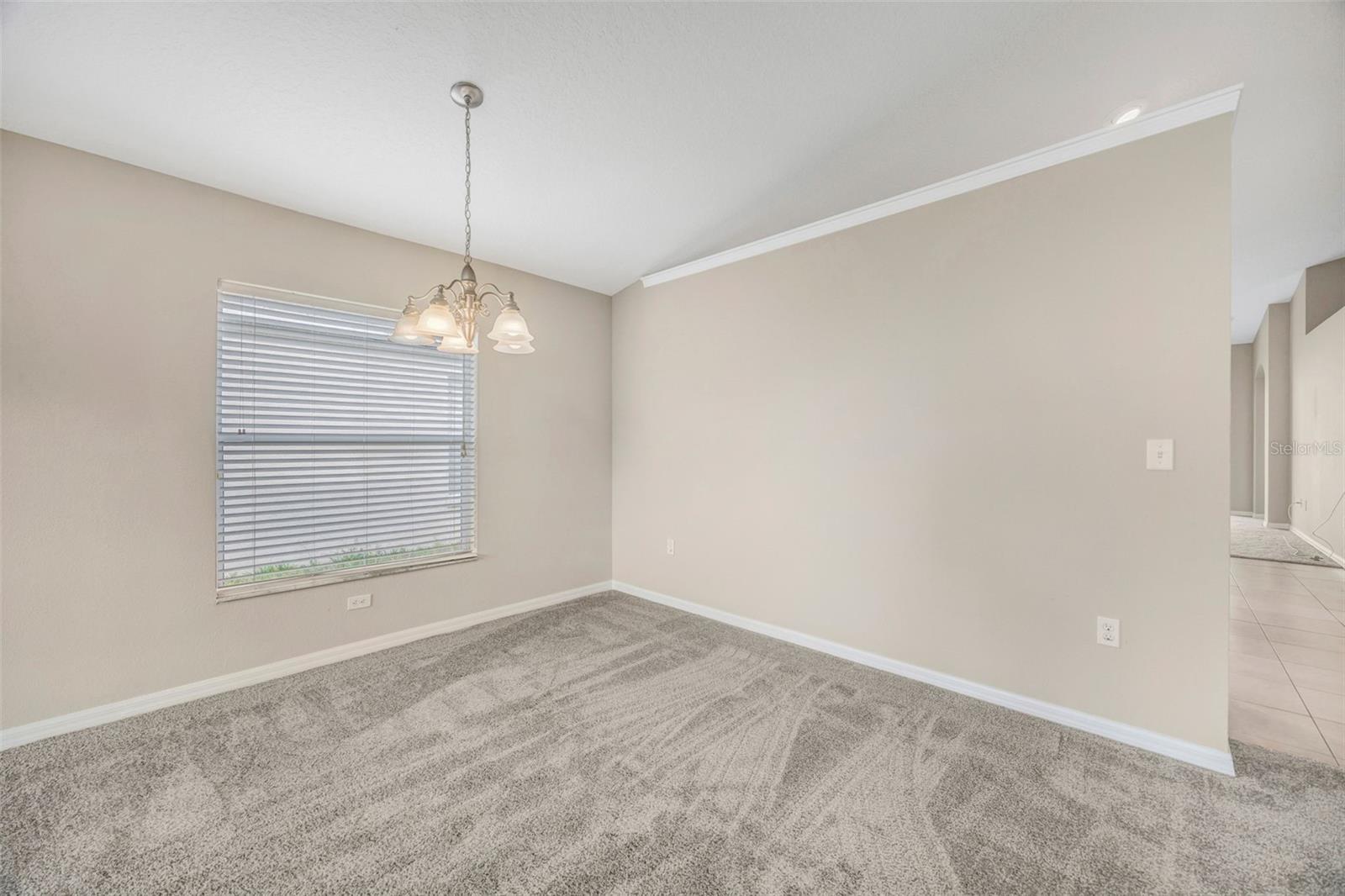 Image 4 of 52 For 3841 Hampton Hills Dr