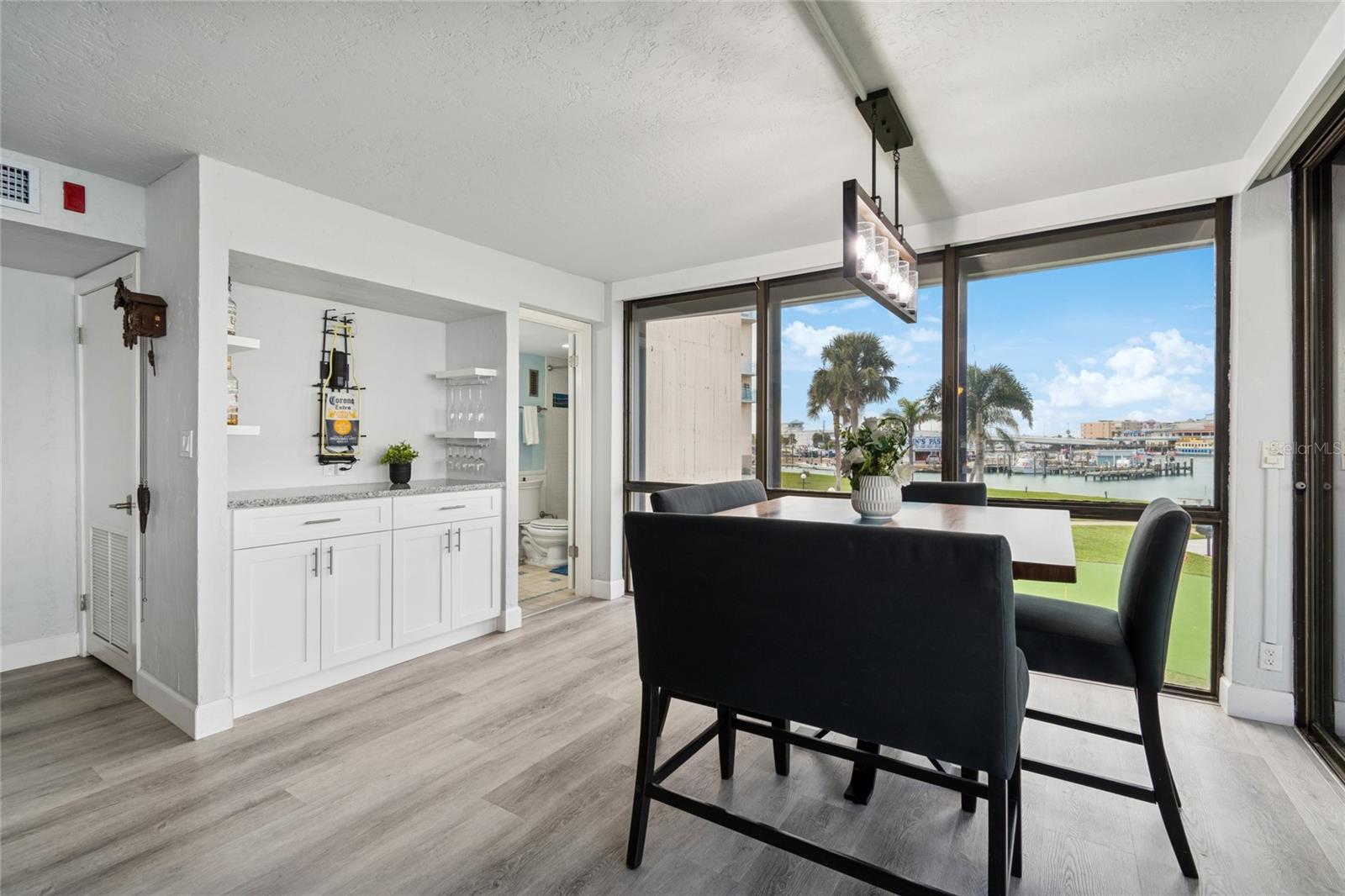 Image 12 of 59 For 1 Key Capri  101e