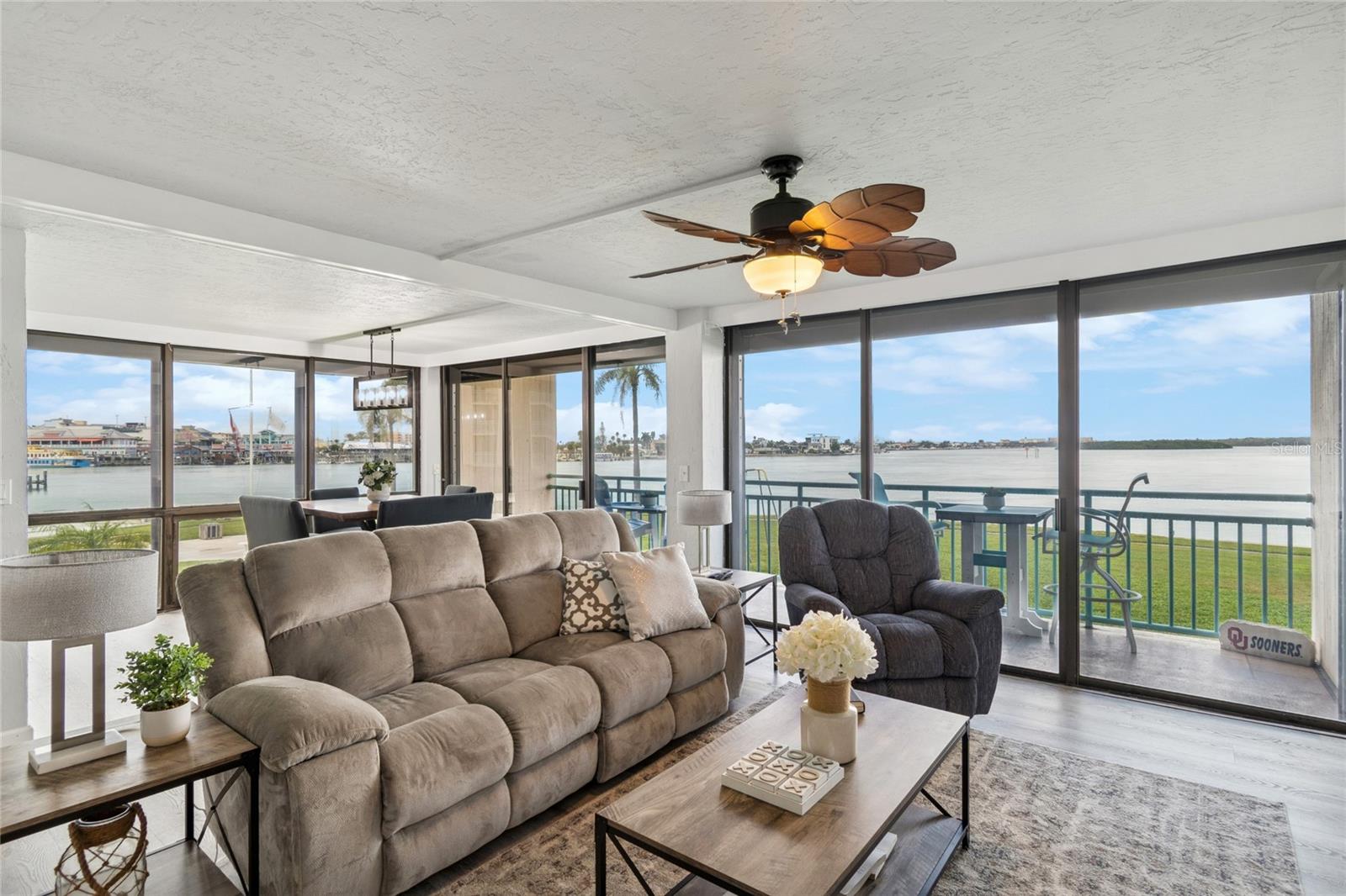 Image 13 of 59 For 1 Key Capri  101e