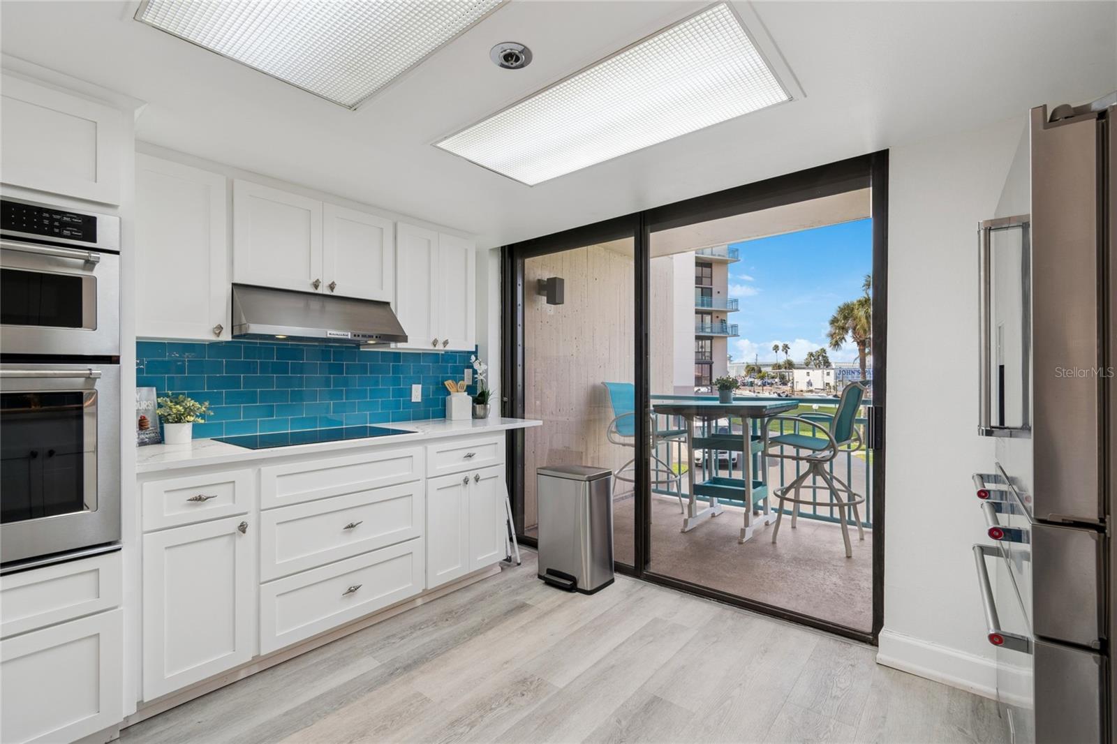 Image 17 of 59 For 1 Key Capri  101e