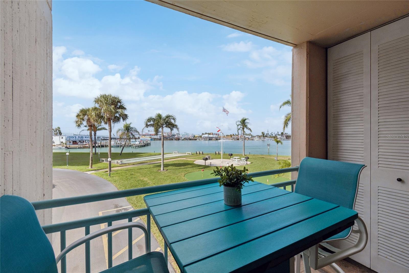 Image 21 of 59 For 1 Key Capri  101e