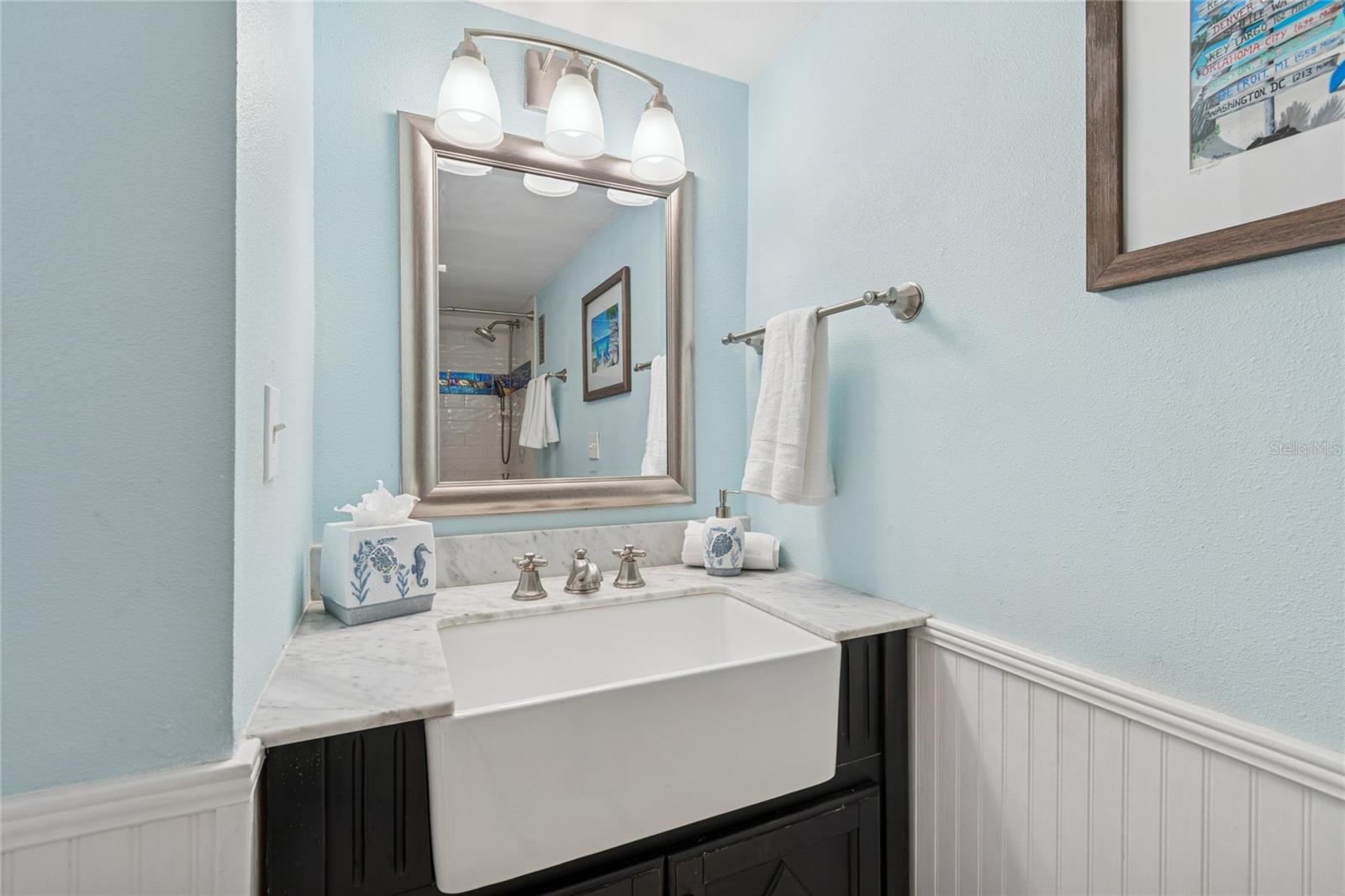 Image 24 of 59 For 1 Key Capri  101e